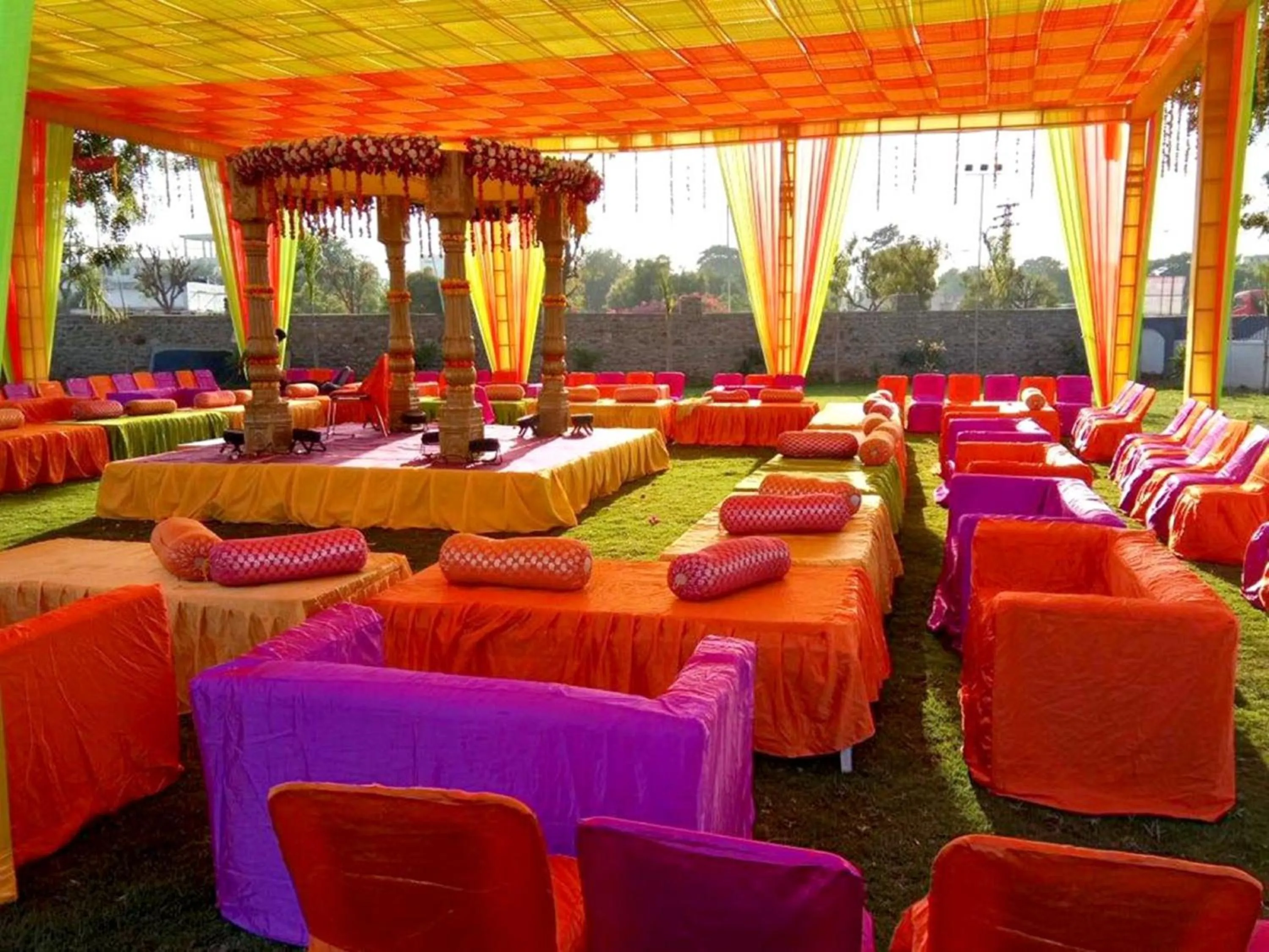 Garden in Sun Hotel and Resort, Mount Abu