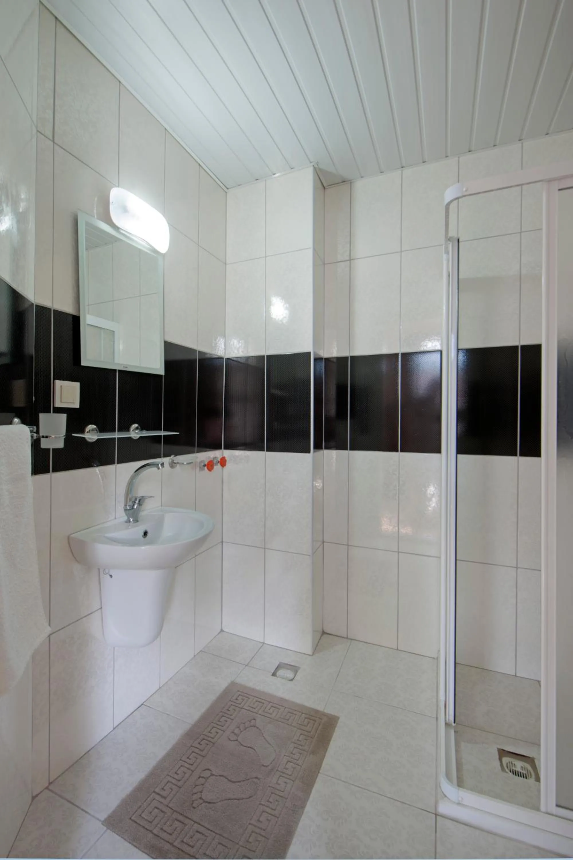 Bathroom in Konak Hotel Kaleiçi