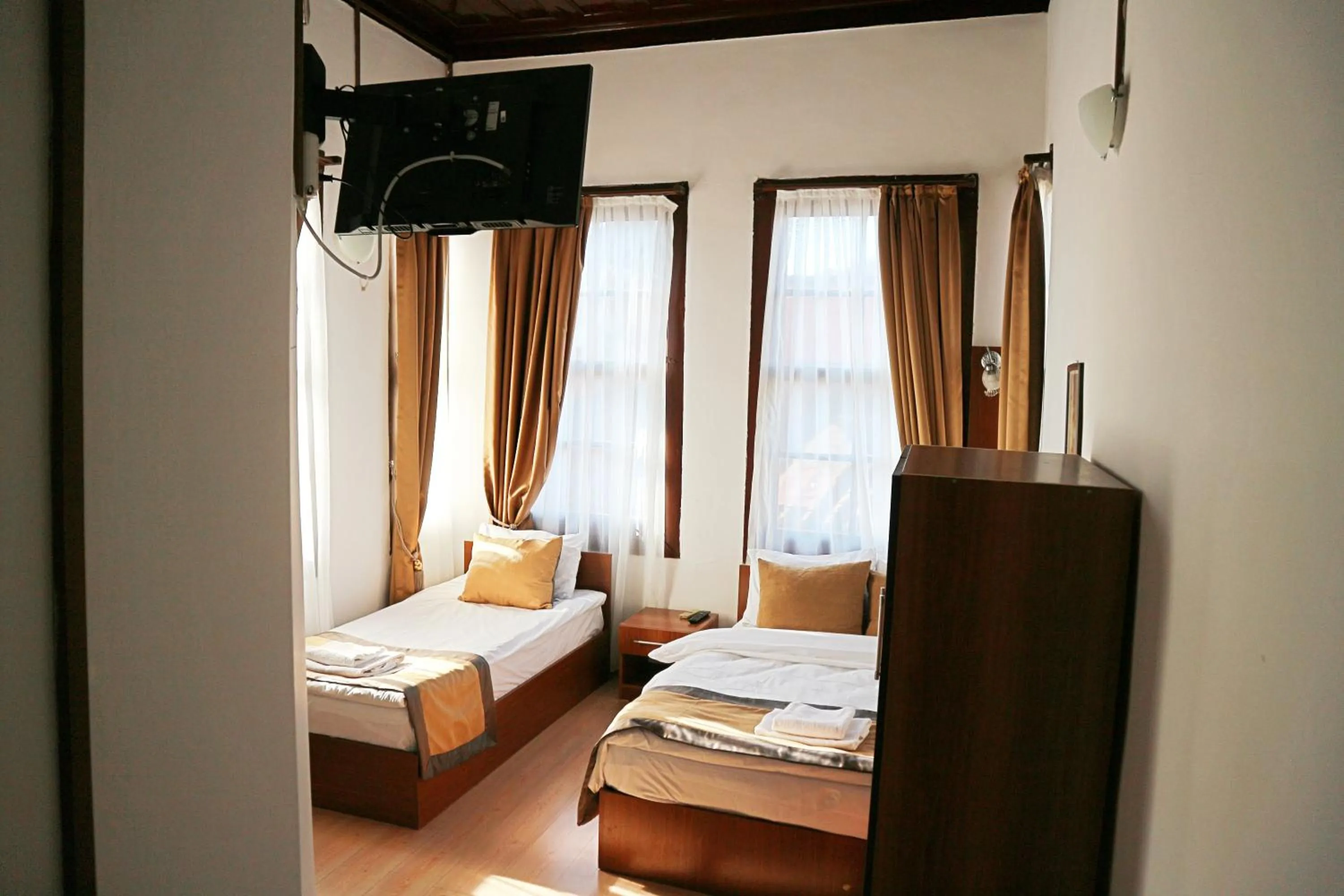 Photo of the whole room, Bed in Konak Hotel Kaleiçi