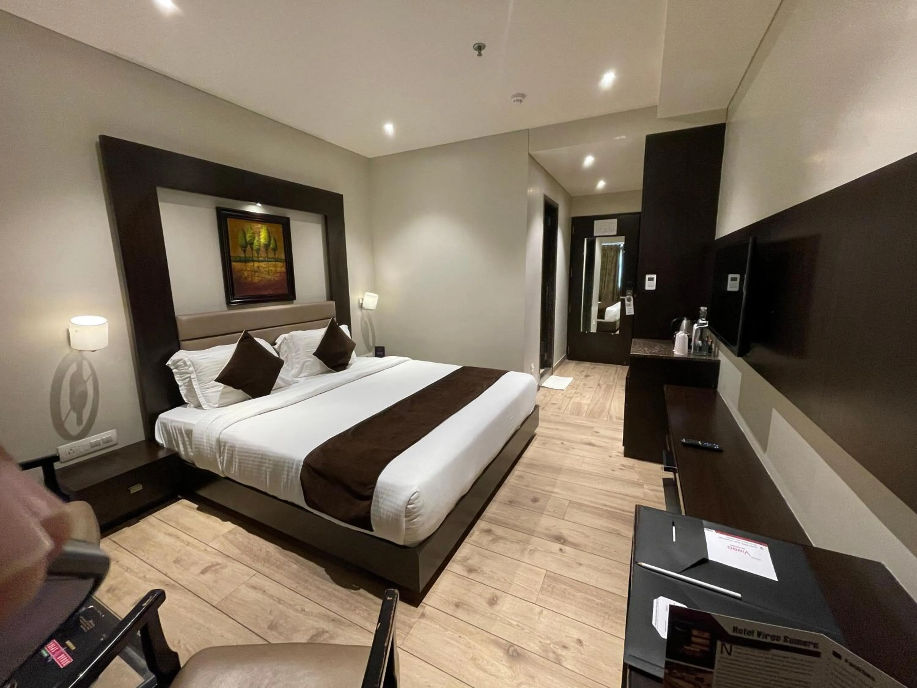 Bedroom, Bed in Hotel Virgo Sumeru