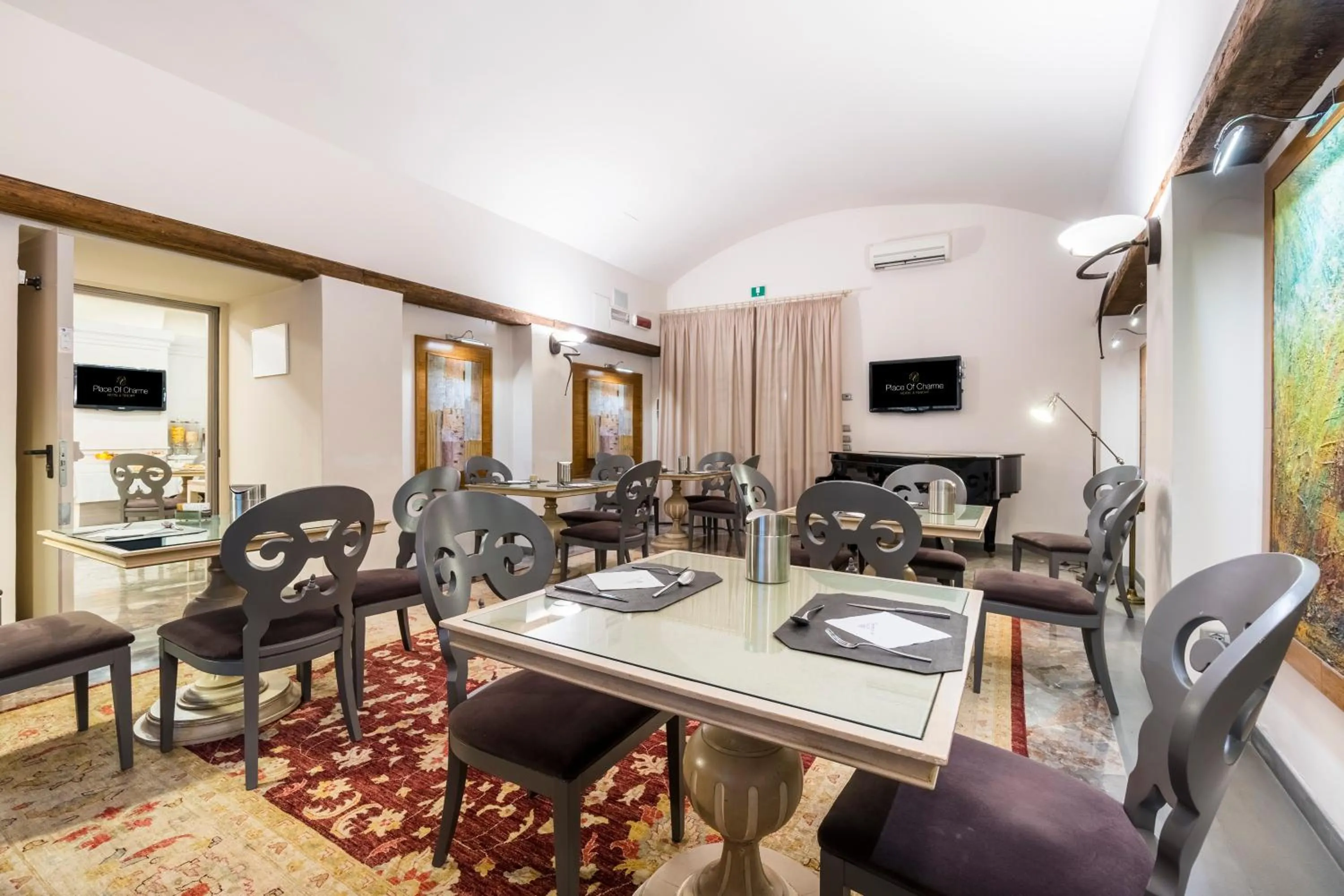 Lounge or bar in Hotel Art Atelier - Place of Charme