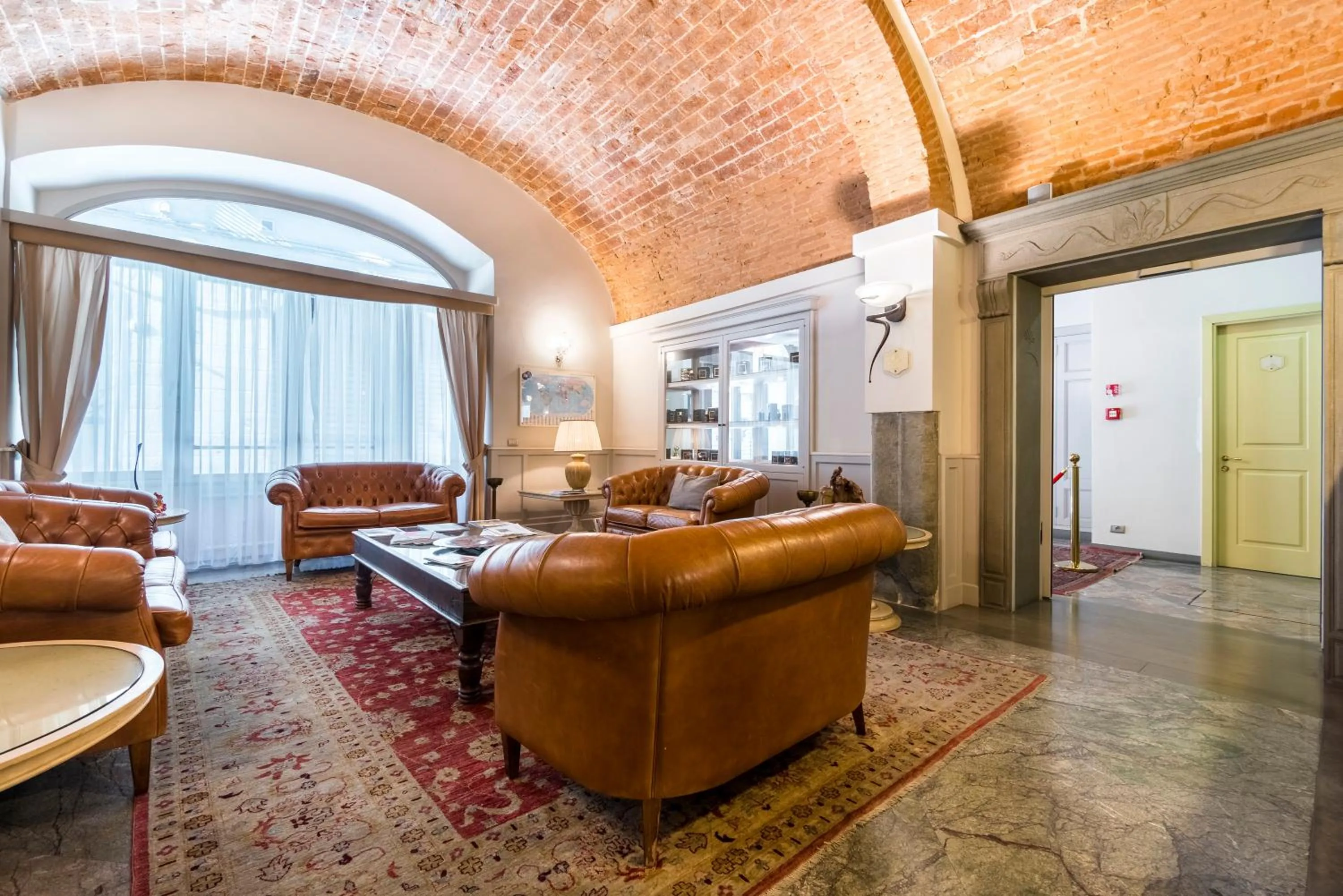 Lobby or reception in Hotel Art Atelier - Place of Charme