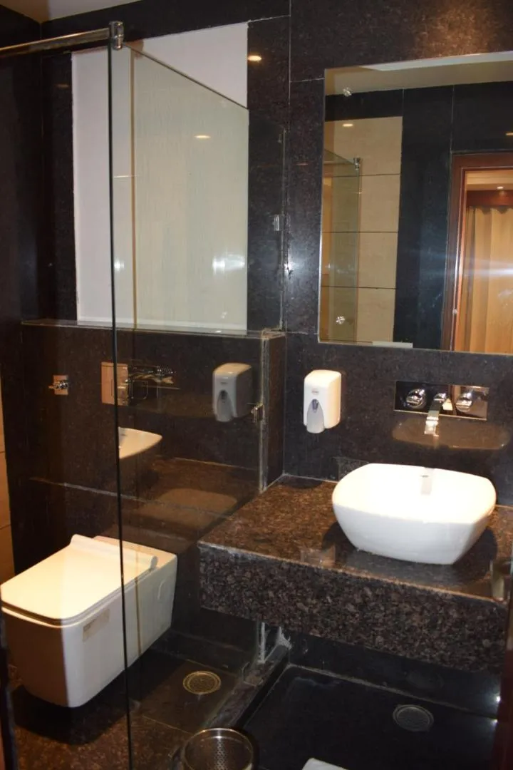 Bathroom in Hotel Ambica Katra