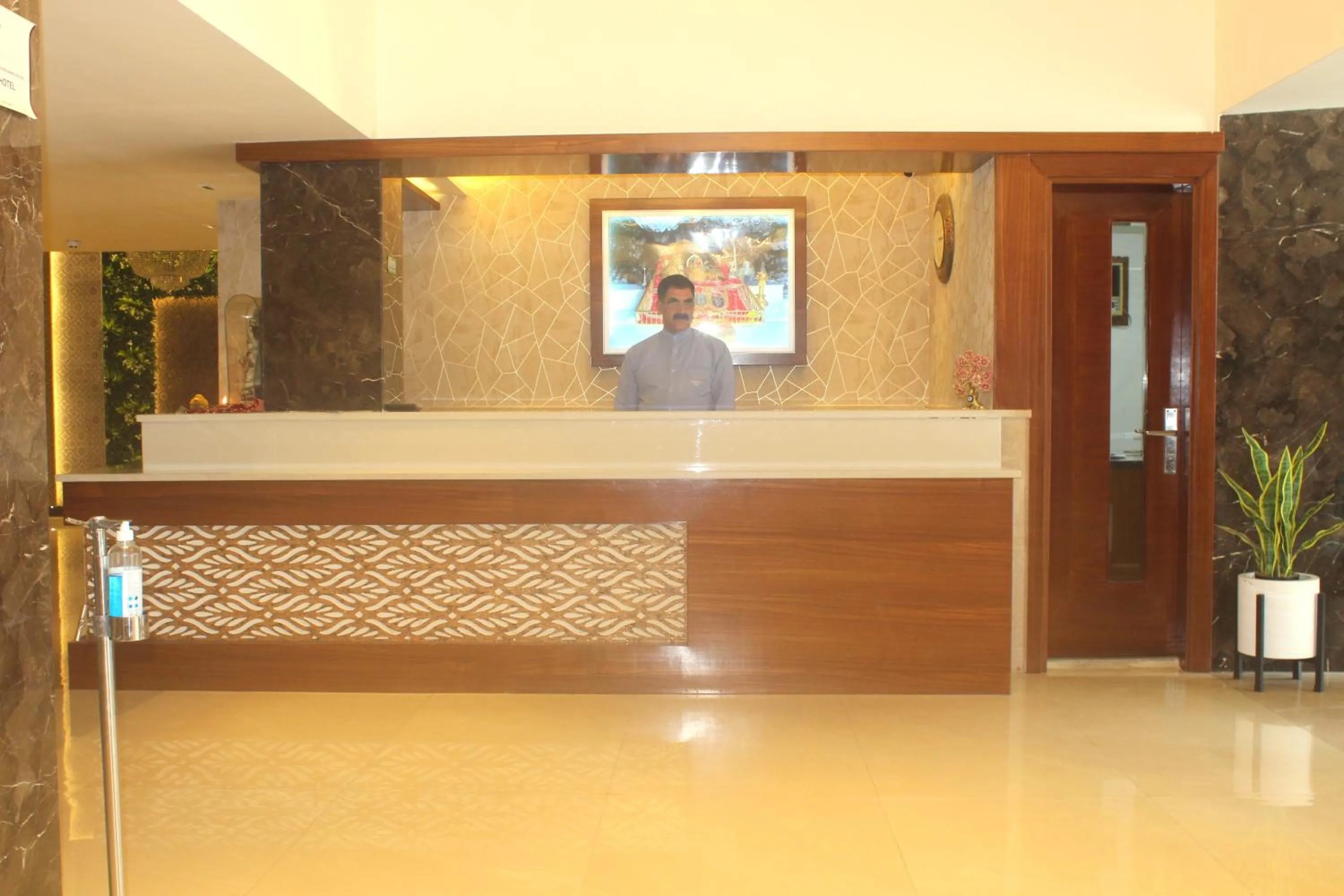 Facade/entrance in Hotel Ambica Katra