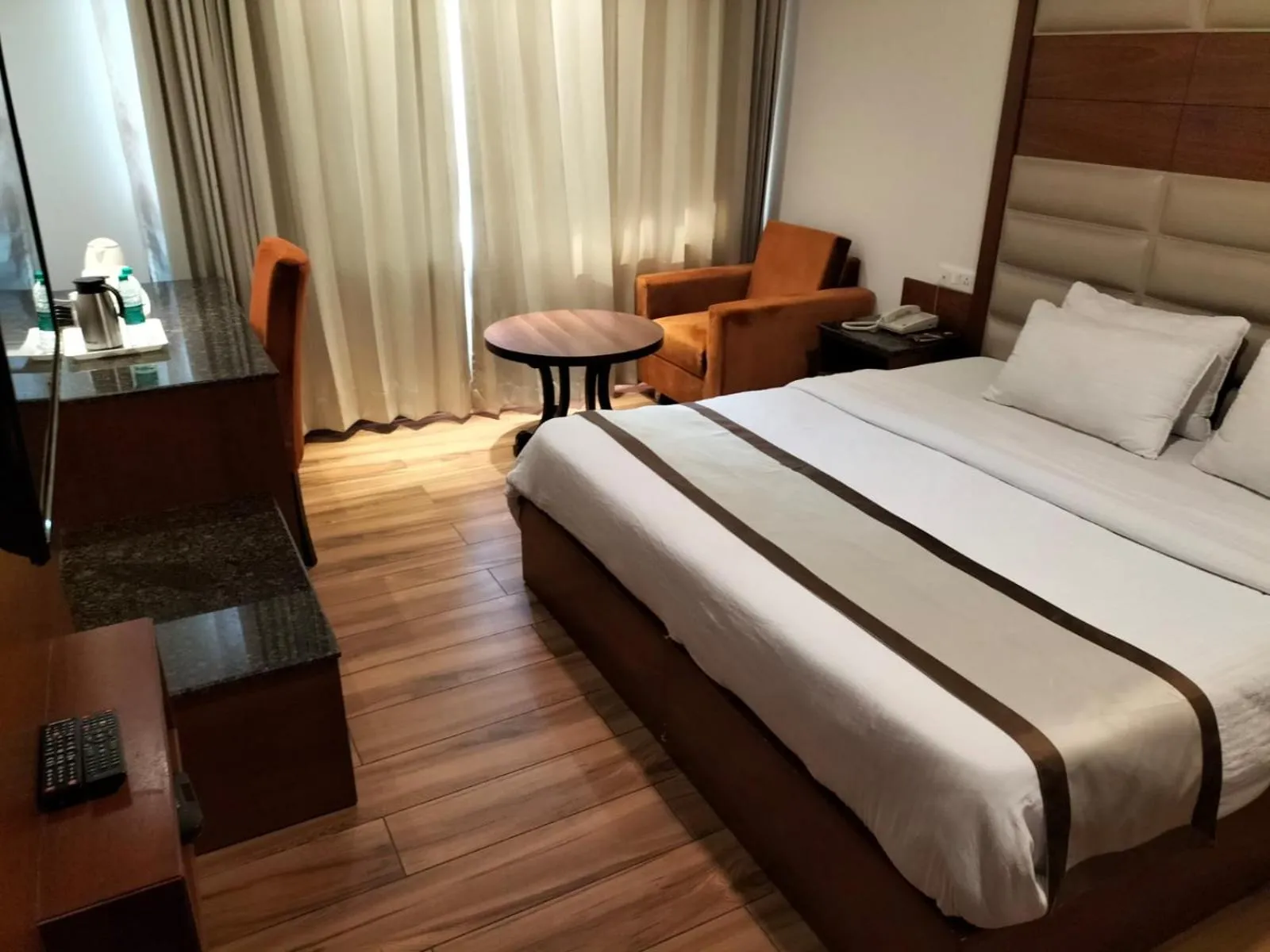 Bedroom, Bed in Hotel Ambica Katra