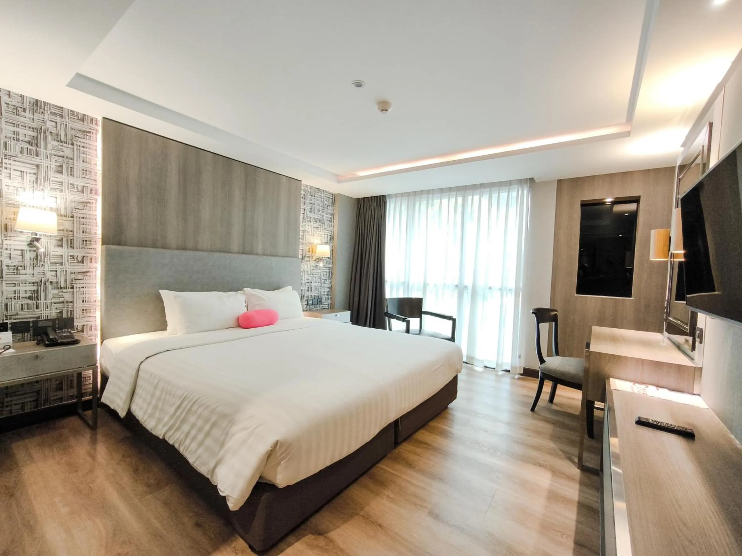 Bed in Citrus Suites Sukhumvit 6 by Compass Hospitality