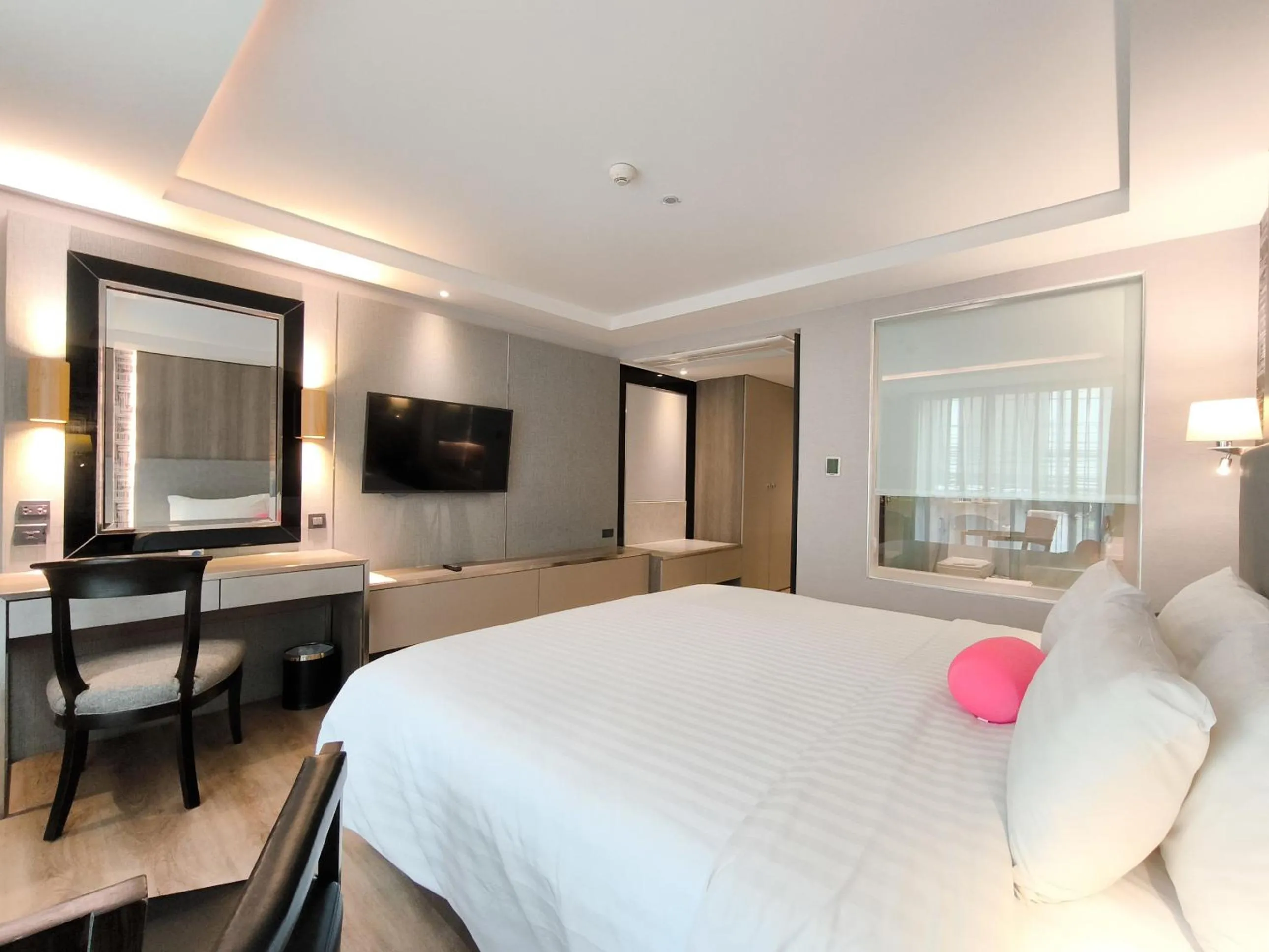 TV and multimedia, Bed in Citrus Suites Sukhumvit 6 by Compass Hospitality