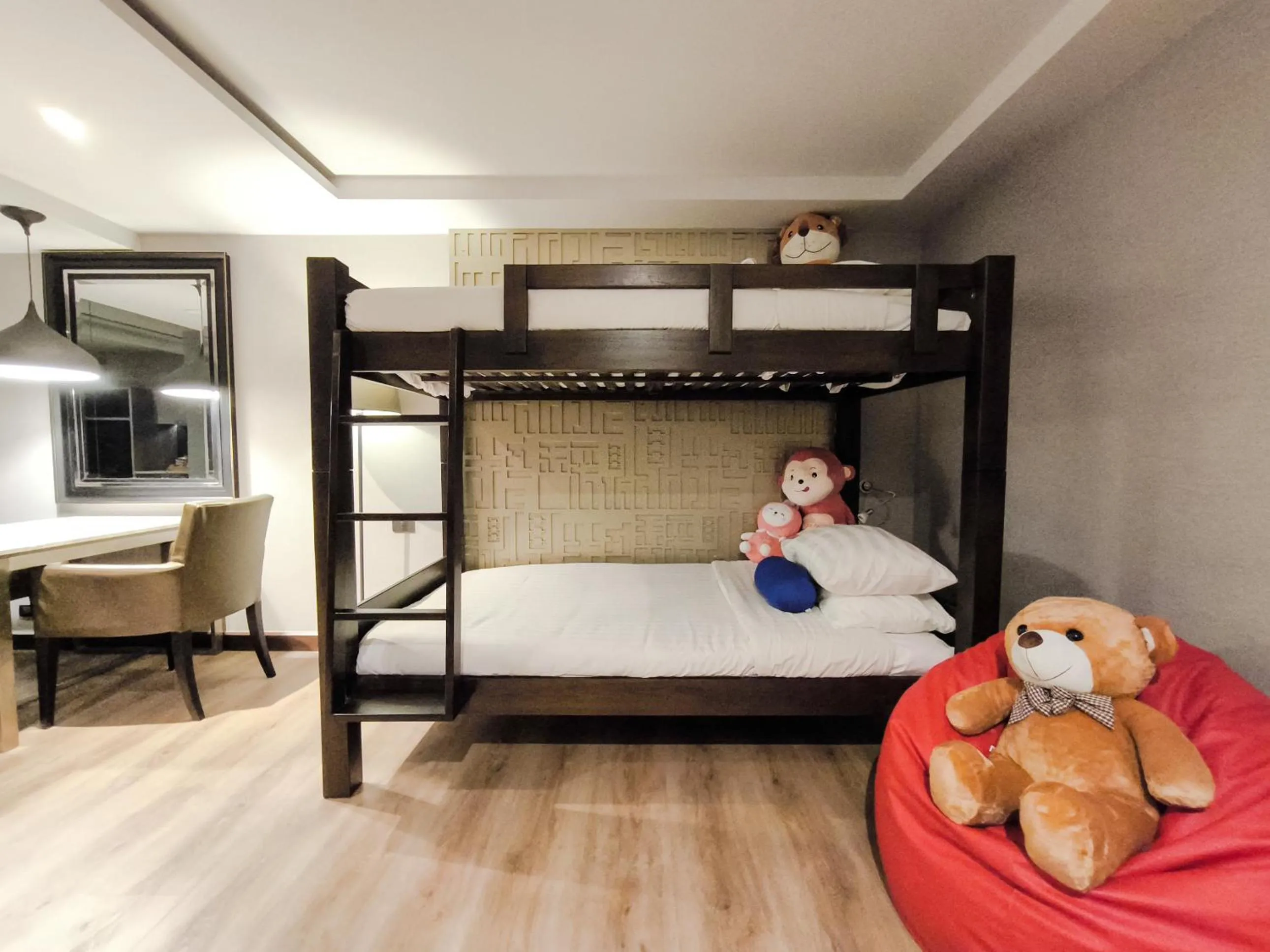 Bedroom, Bed in Citrus Suites Sukhumvit 6 by Compass Hospitality