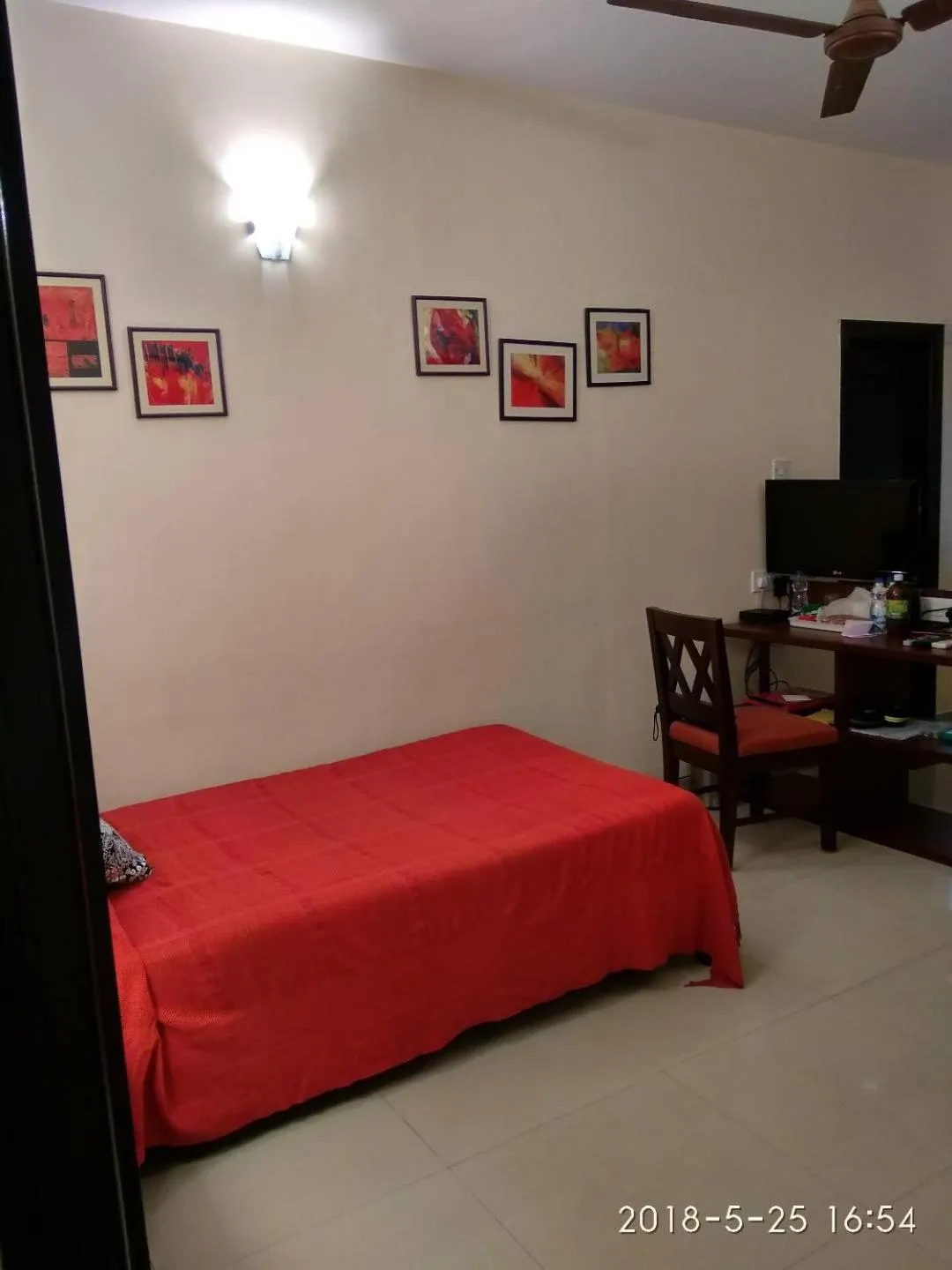 Bedroom, Bed in Red Arrow Residency