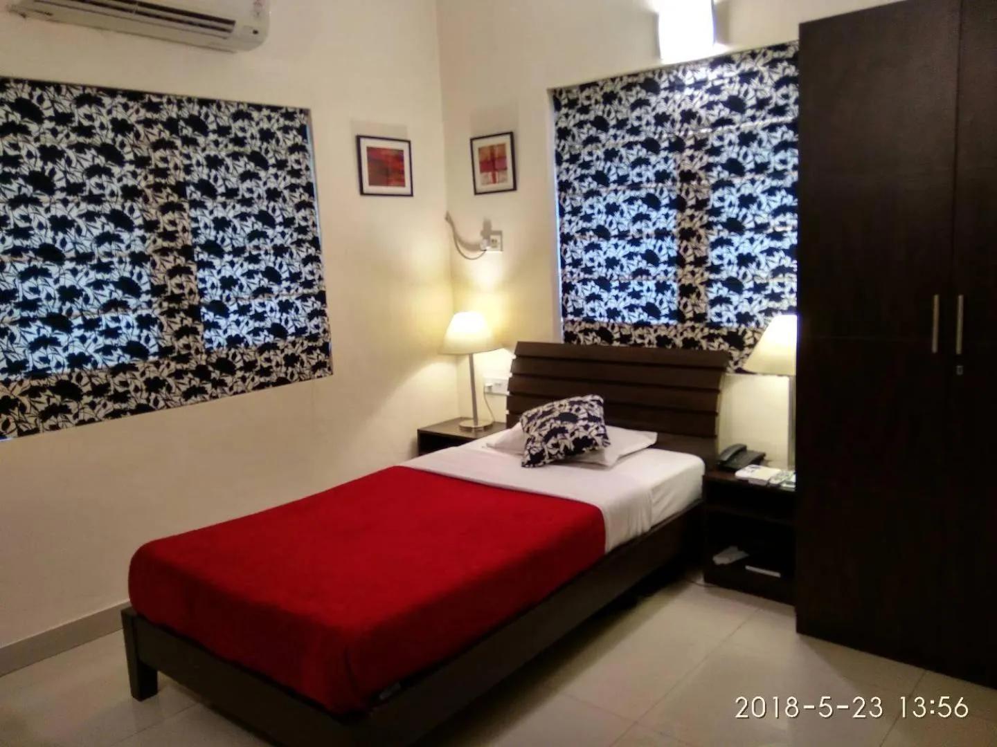 Bedroom, Bed in Red Arrow Residency