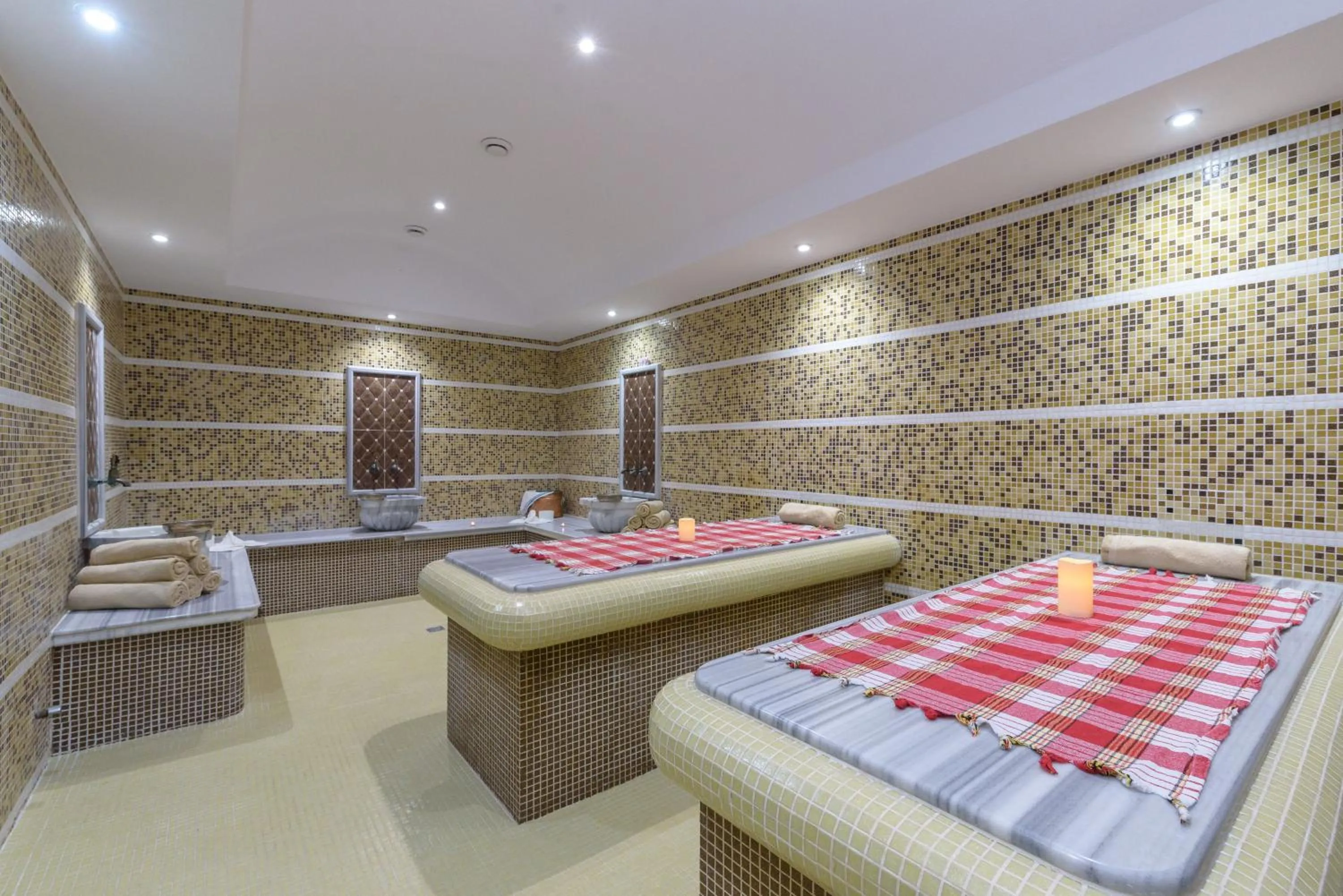 Massage, Bed in St George Ski & Holiday - Half Board & All Inclusive