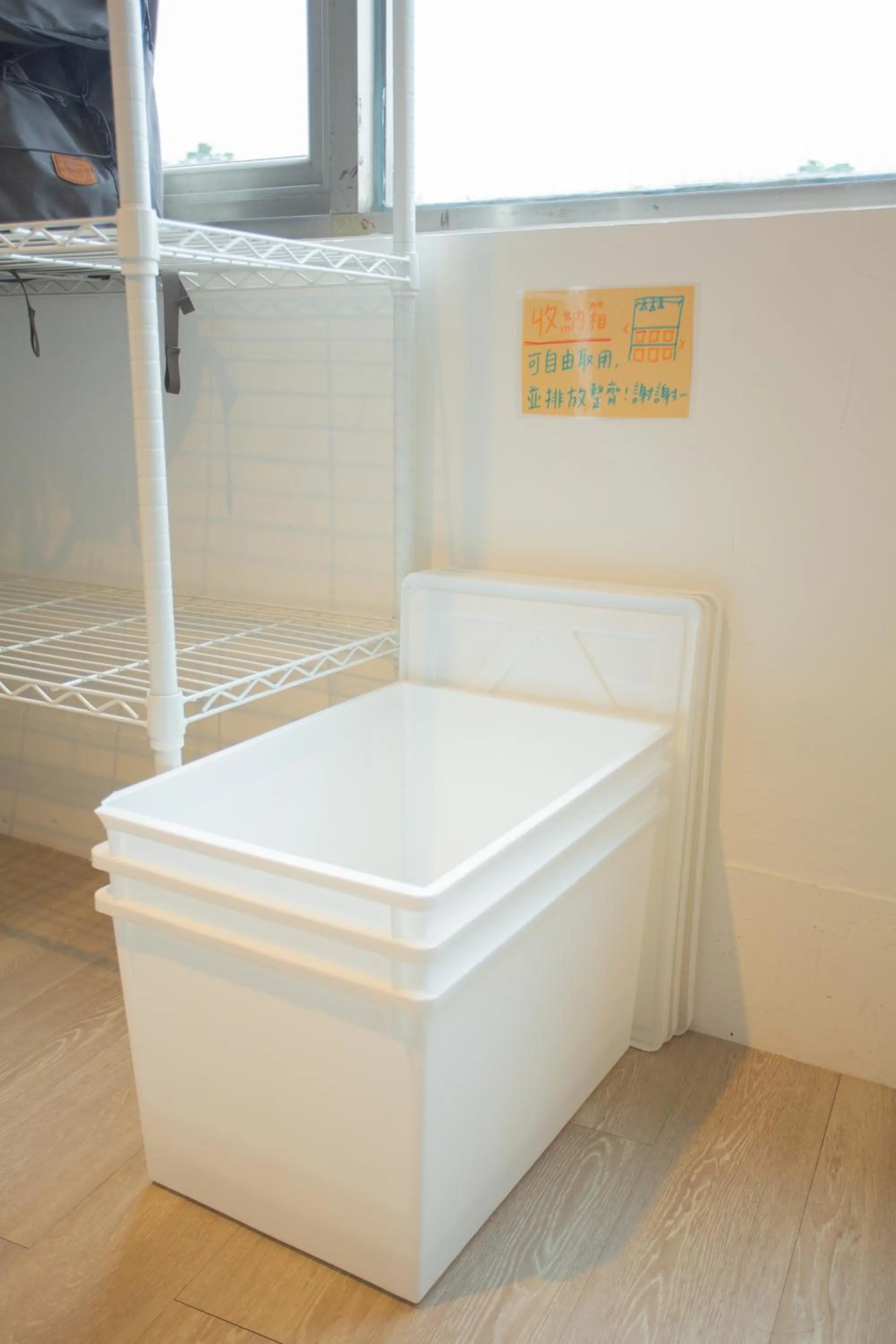 Bed in Corner Hostel & Cafe