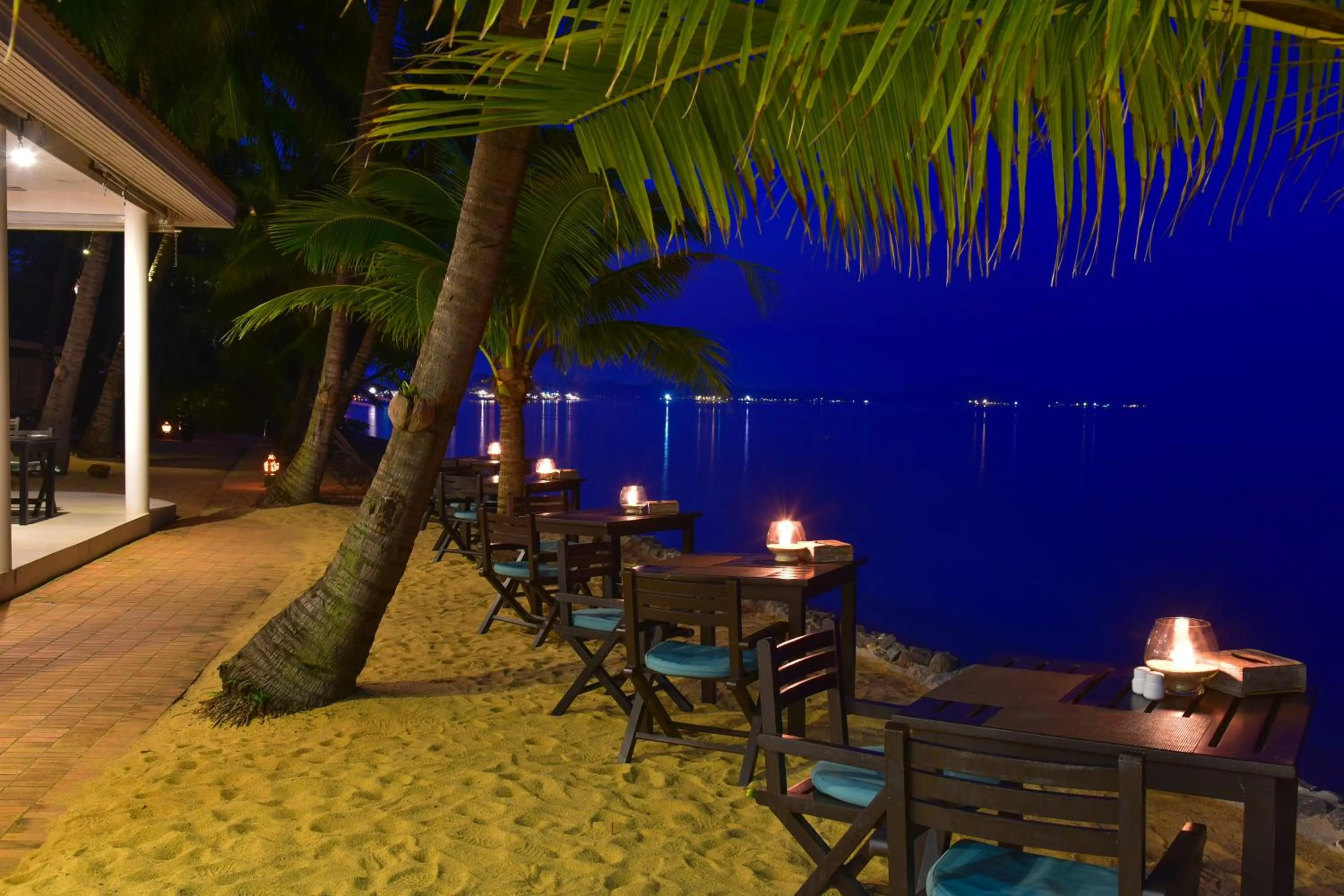 Restaurant/places to eat in Paradise Beach Resort, Koh Samui - SHA Extra Plus