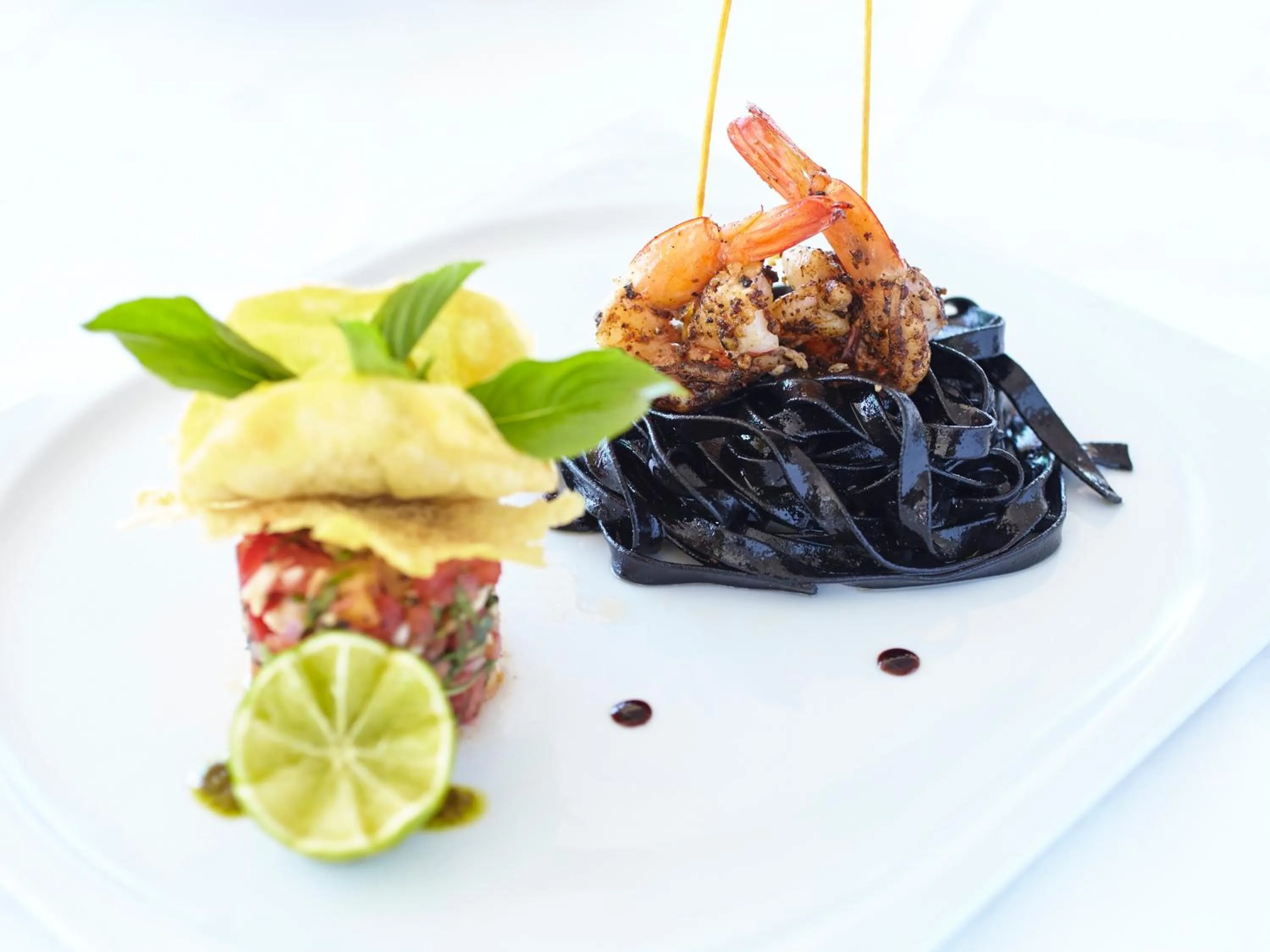 Food and drinks in Paradise Beach Resort, Koh Samui - SHA Extra Plus