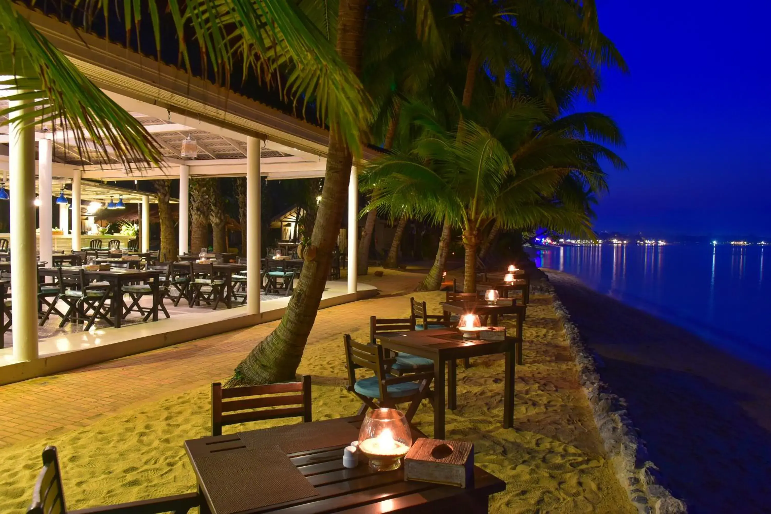 Restaurant/places to eat in Paradise Beach Resort, Koh Samui - SHA Extra Plus Restaurant/places to eat in Paradise Beach Resort, Koh Samui - SHA Extra Plus