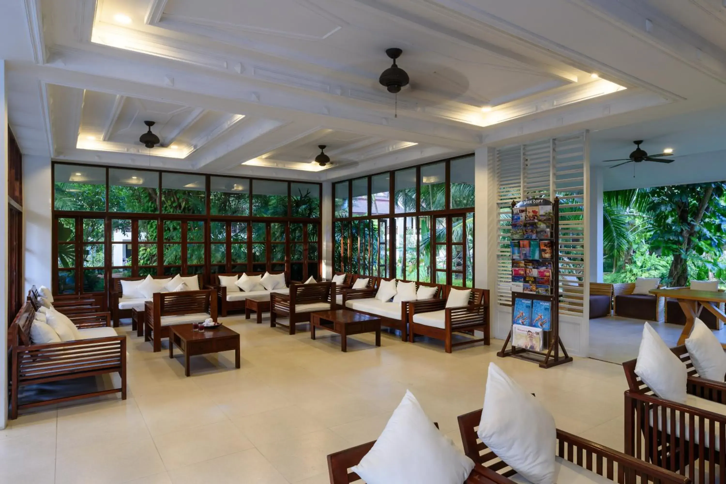 Lobby or reception in Paradise Beach Resort, Koh Samui - SHA Extra Plus Lobby or reception in Paradise Beach Resort, Koh Samui - SHA Extra Plus