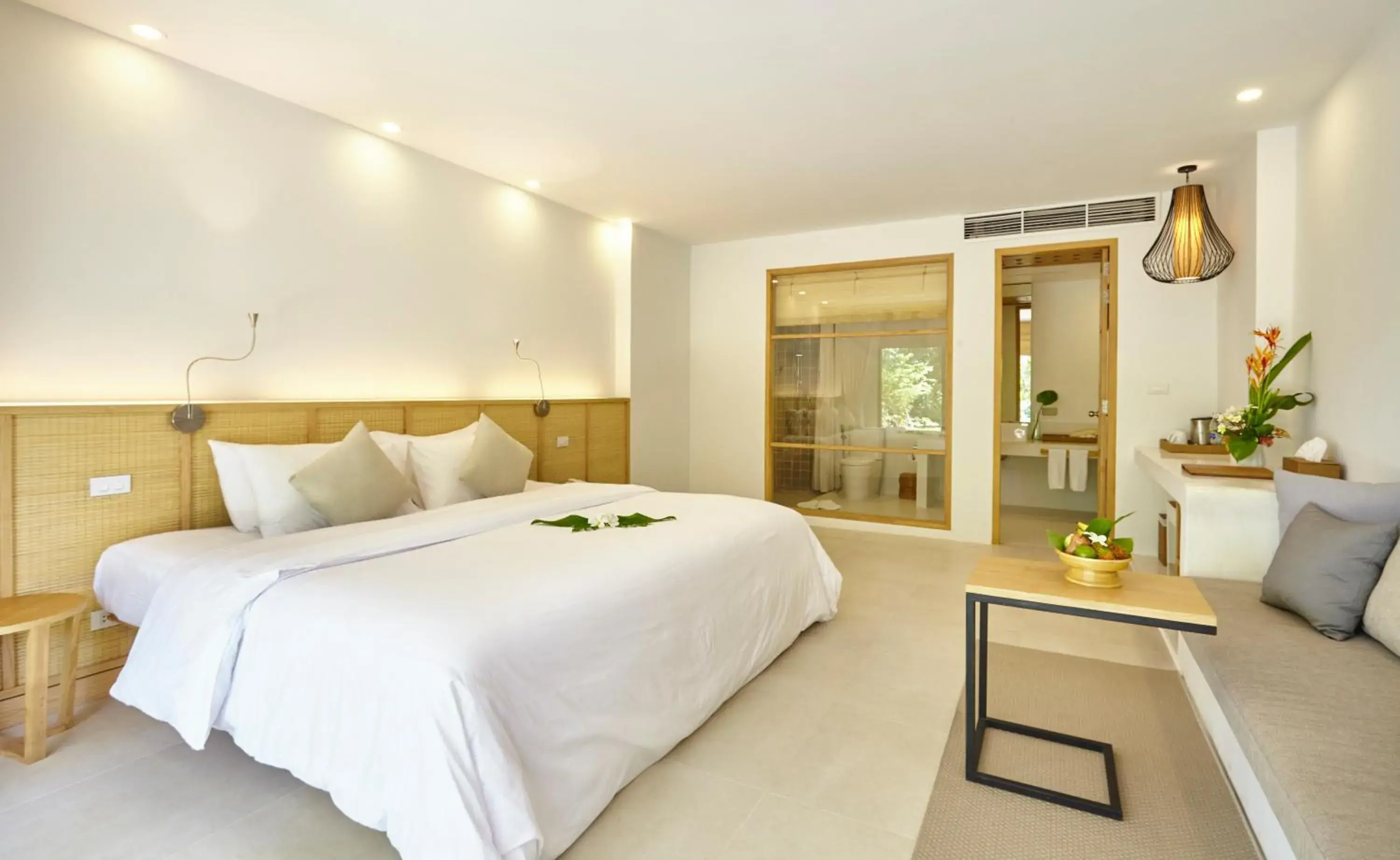 Bed in Paradise Beach Resort, Koh Samui - SHA Extra Plus Bed in Paradise Beach Resort, Koh Samui - SHA Extra Plus