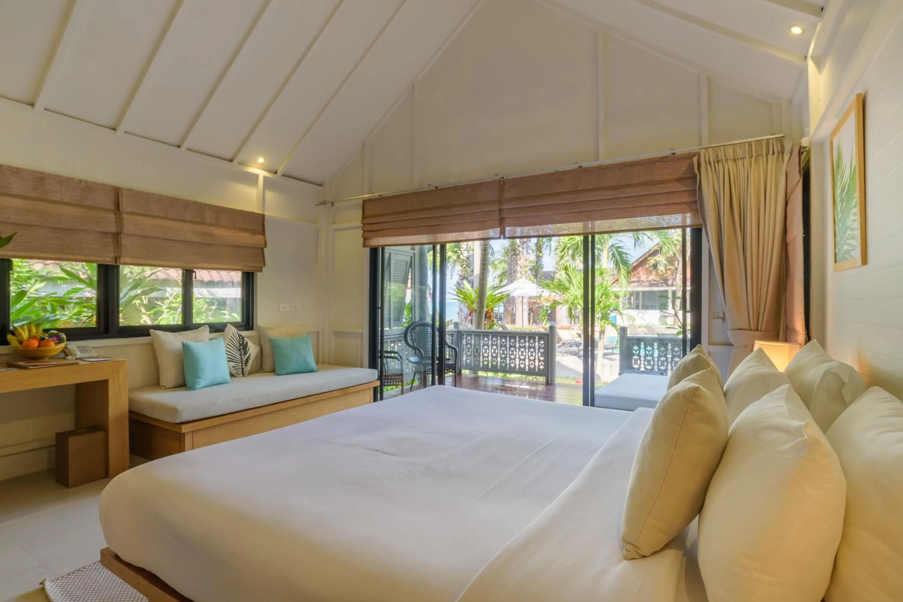 Decorative detail, Bed in Paradise Beach Resort, Koh Samui - SHA Extra Plus