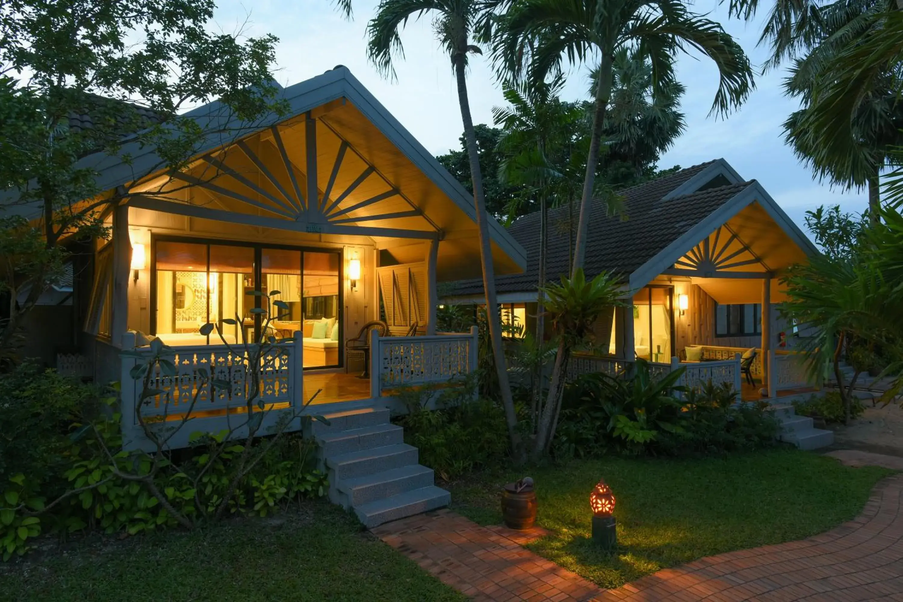 Property building in Paradise Beach Resort, Koh Samui Property building in Paradise Beach Resort, Koh Samui