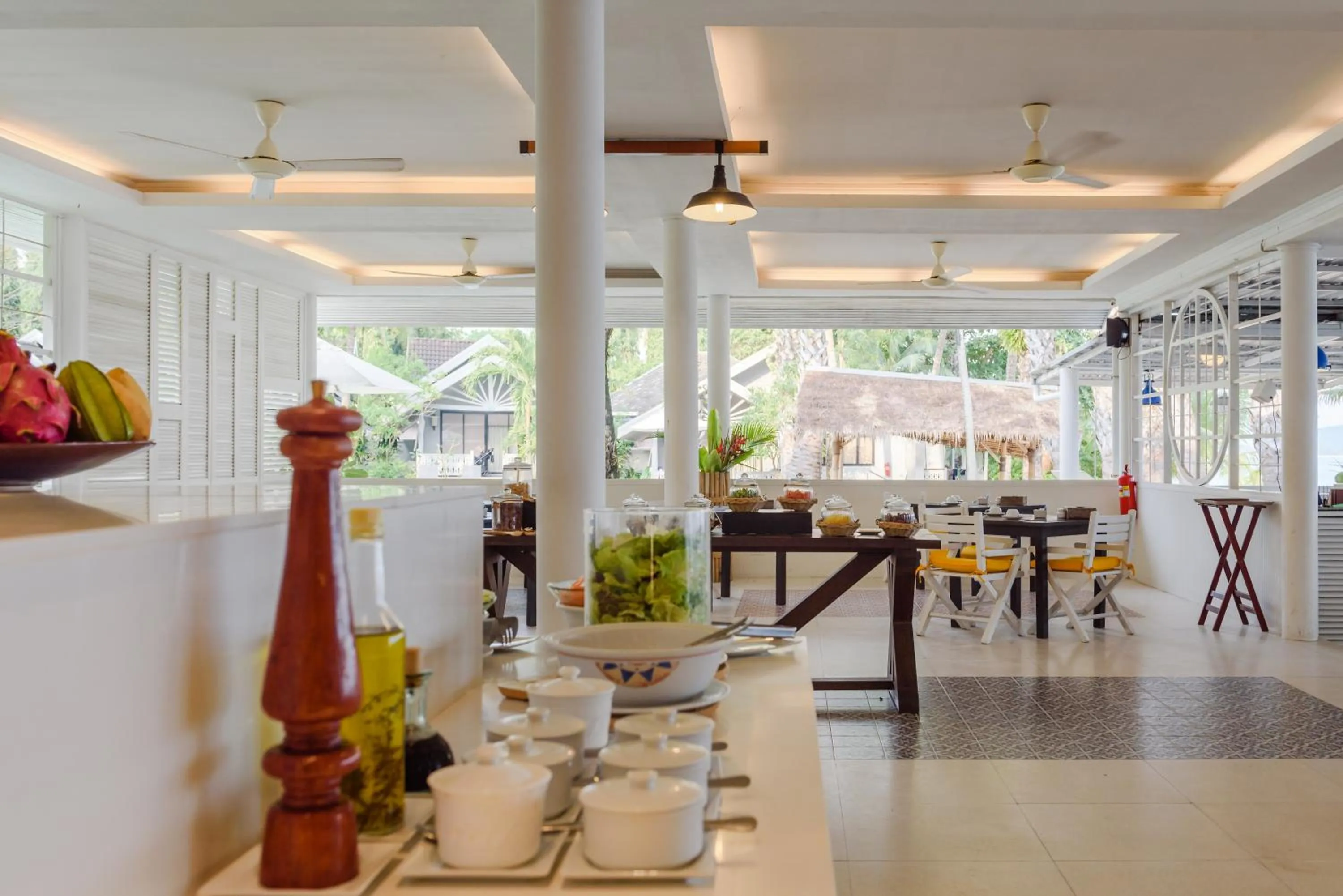 Restaurant/places to eat in Paradise Beach Resort, Koh Samui - SHA Extra Plus
