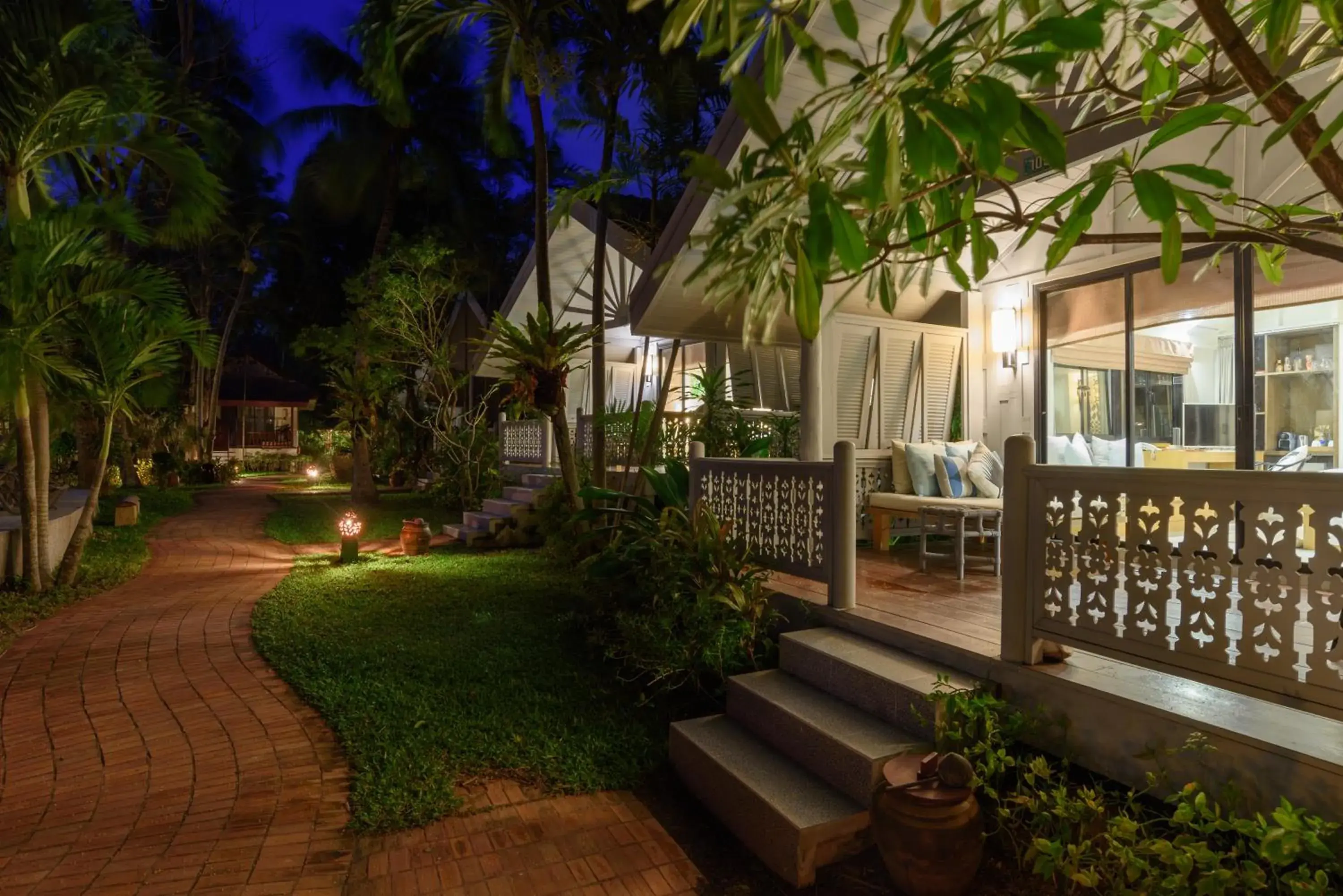 Property building in Paradise Beach Resort, Koh Samui - SHA Extra Plus Property building in Paradise Beach Resort, Koh Samui - SHA Extra Plus