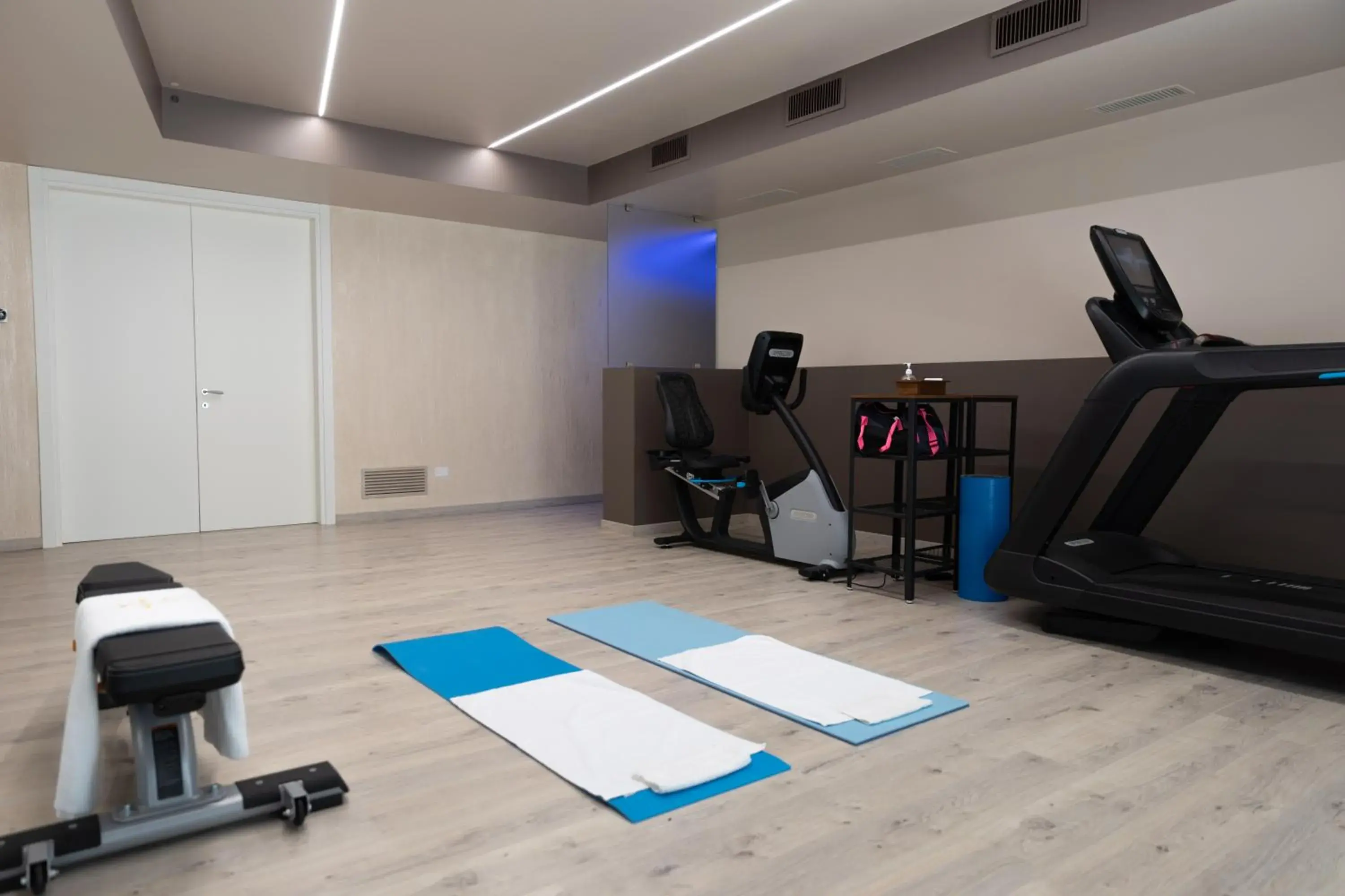 Fitness centre/facilities in Hotel Alla Corte SPA & Wellness Relax Fitness centre/facilities in Hotel Alla Corte SPA & Wellness Relax