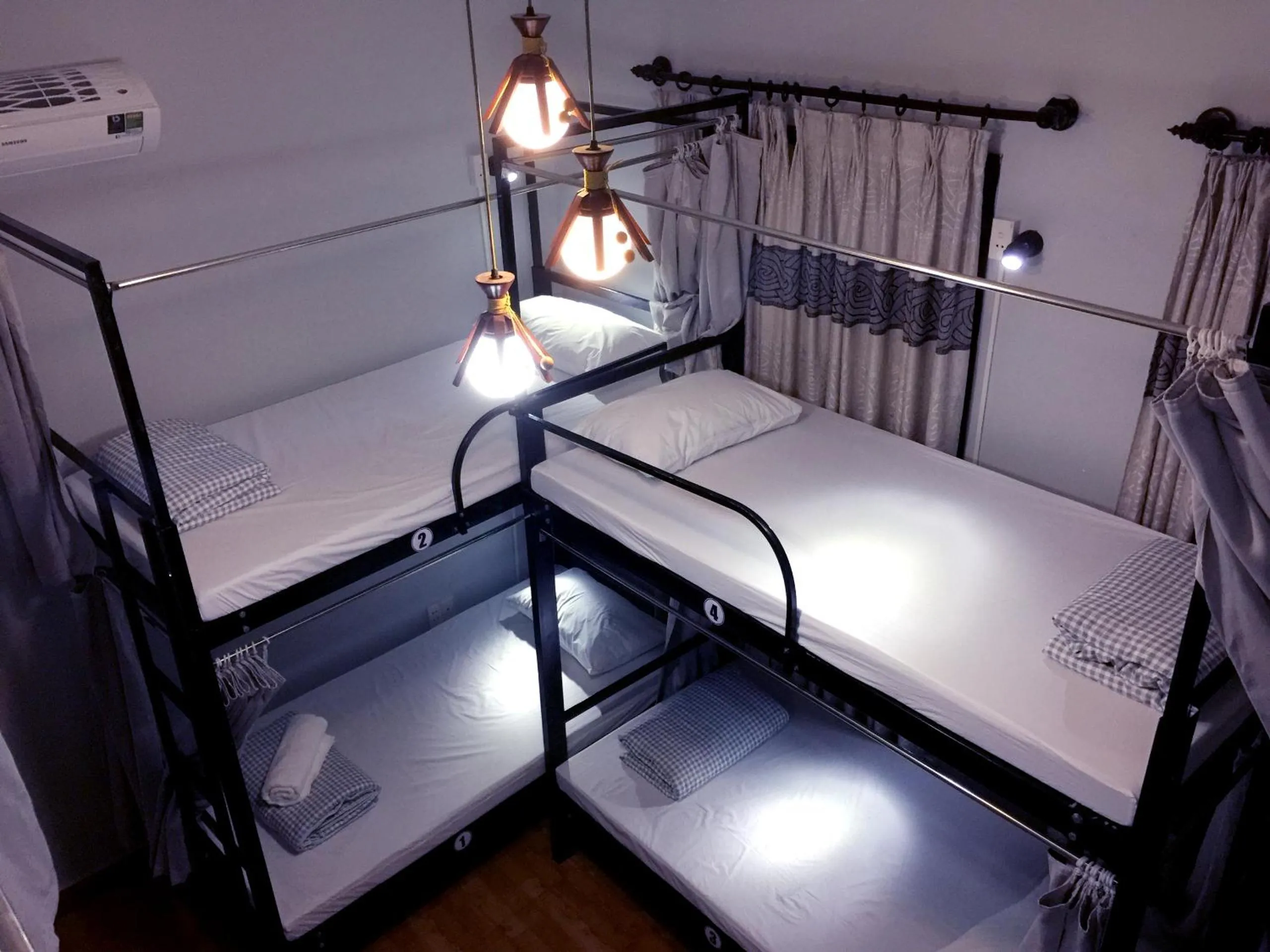 bunk bed, Bed in Hana Homestay Danang