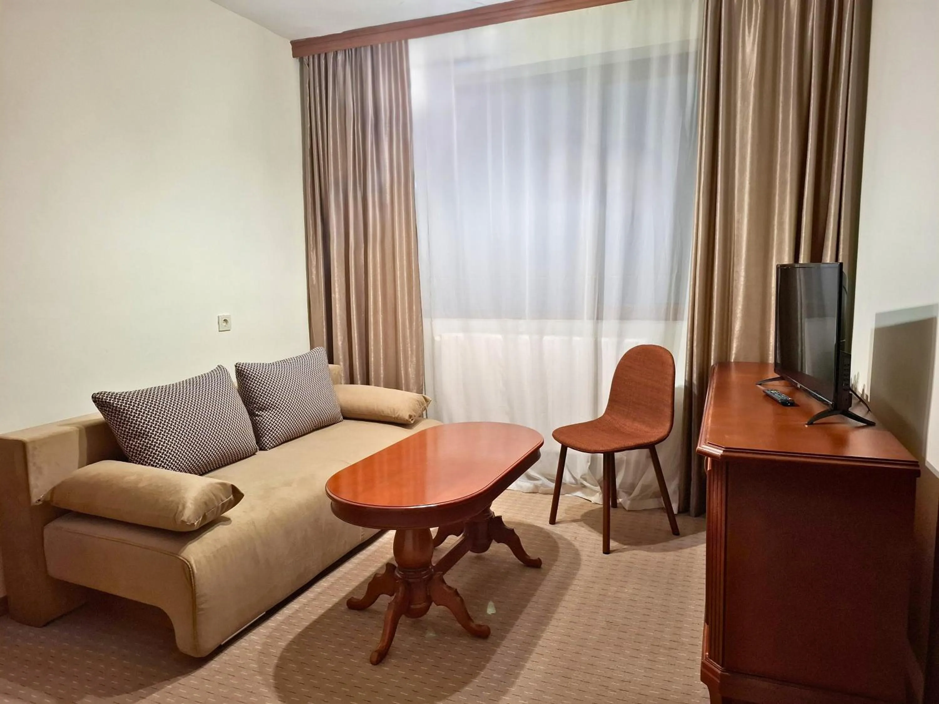 Living room in Elina Hotel