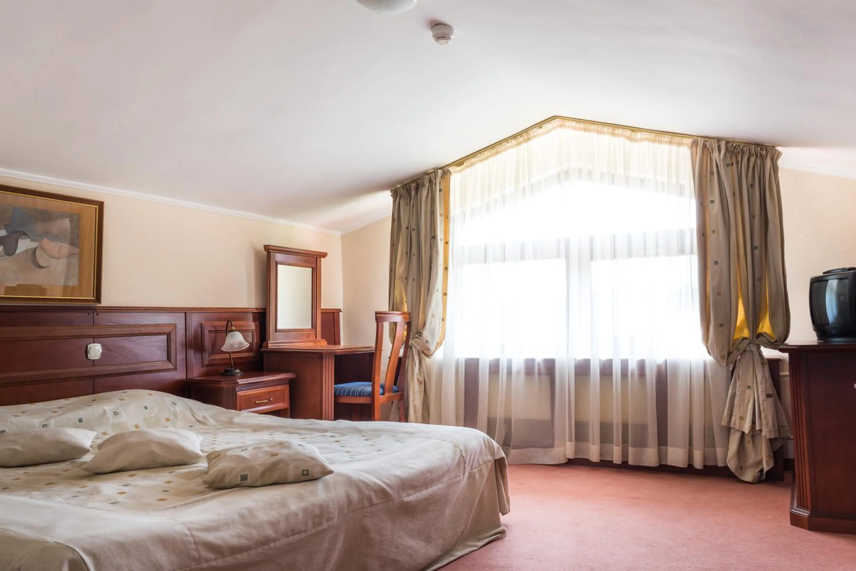 Bedroom, Bed in Elina Hotel