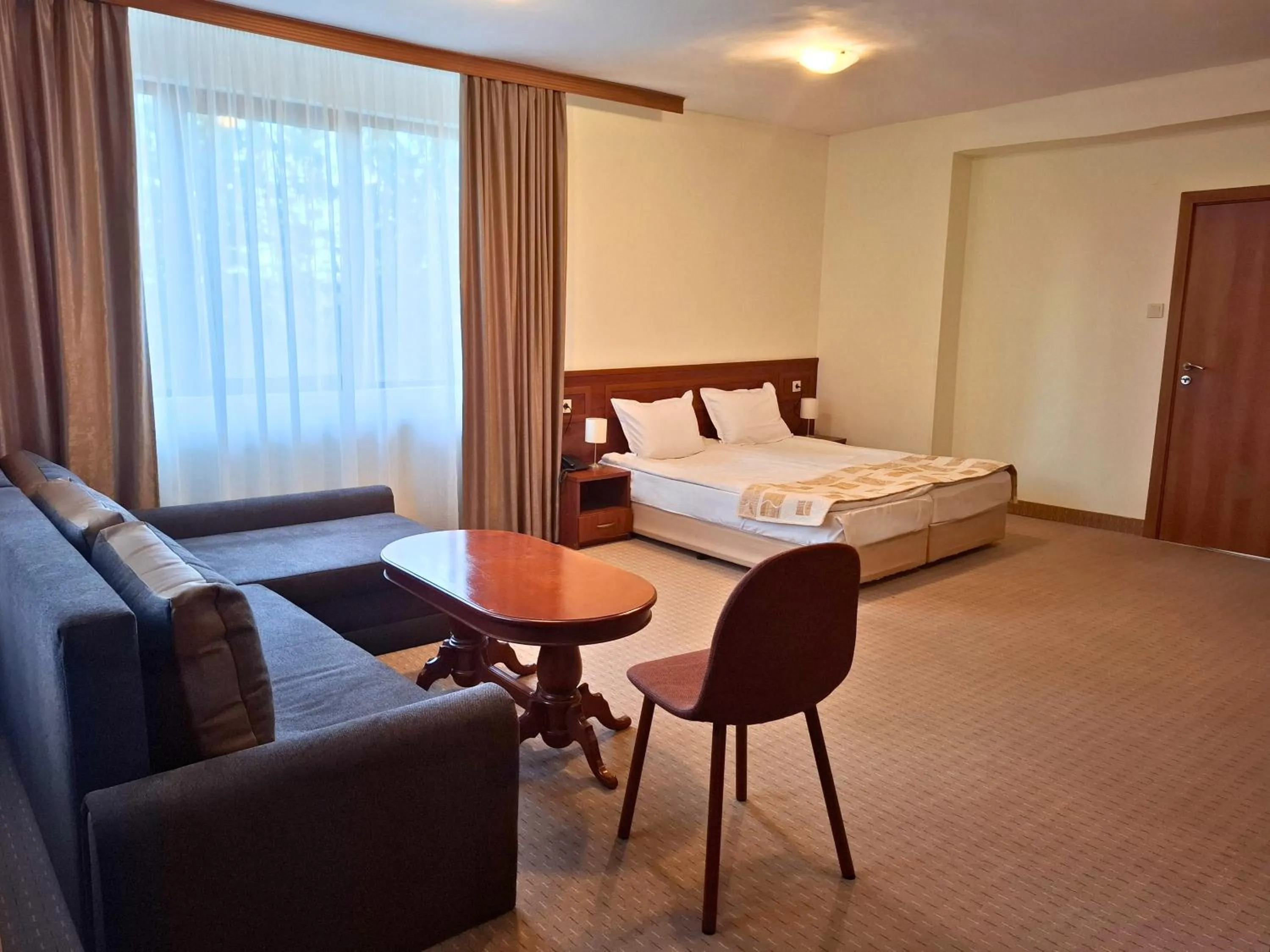 Bedroom, Bed in Elina Hotel