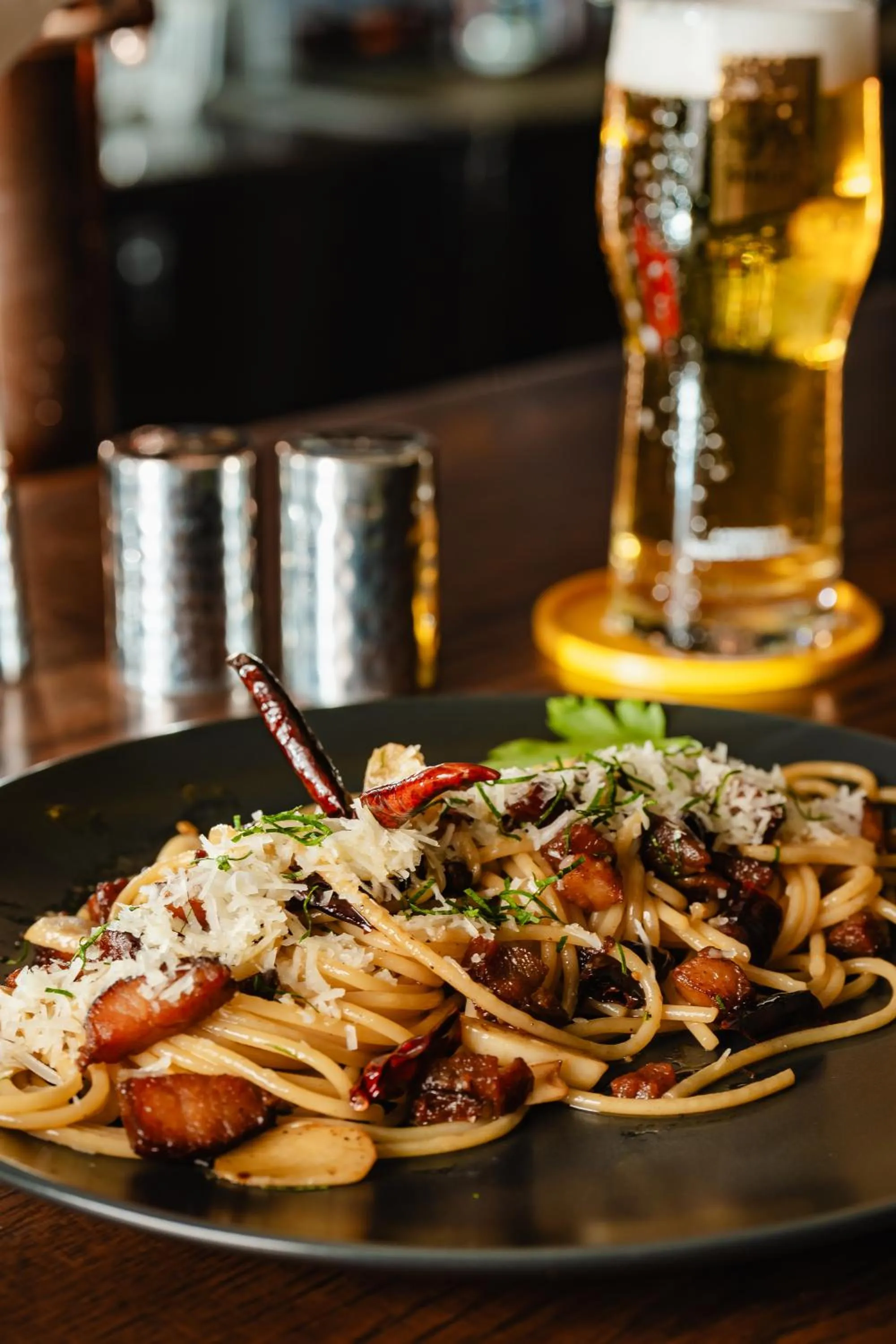 Restaurant/places to eat in The Dawin Hotel