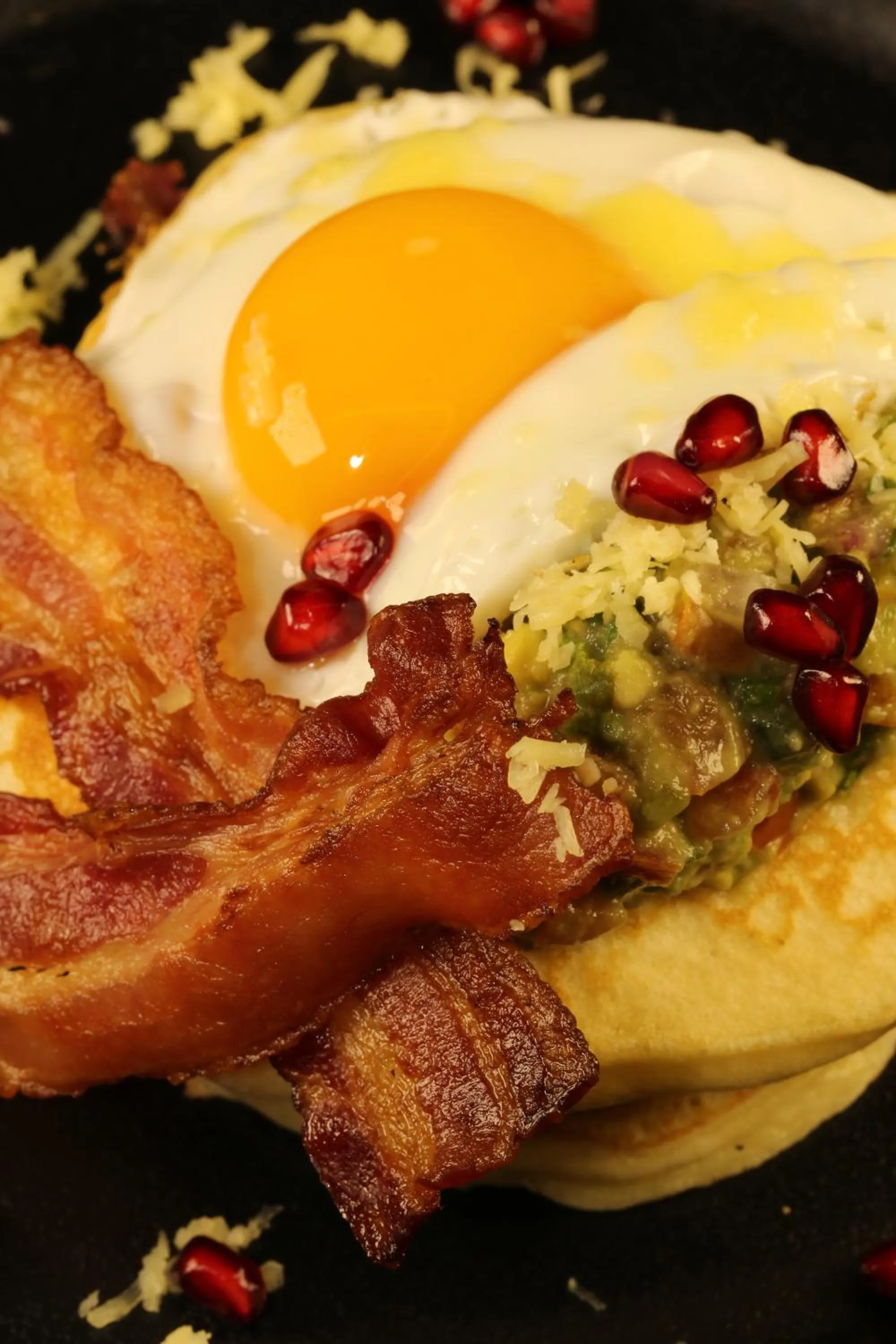 Restaurant/places to eat in The Dawin Hotel