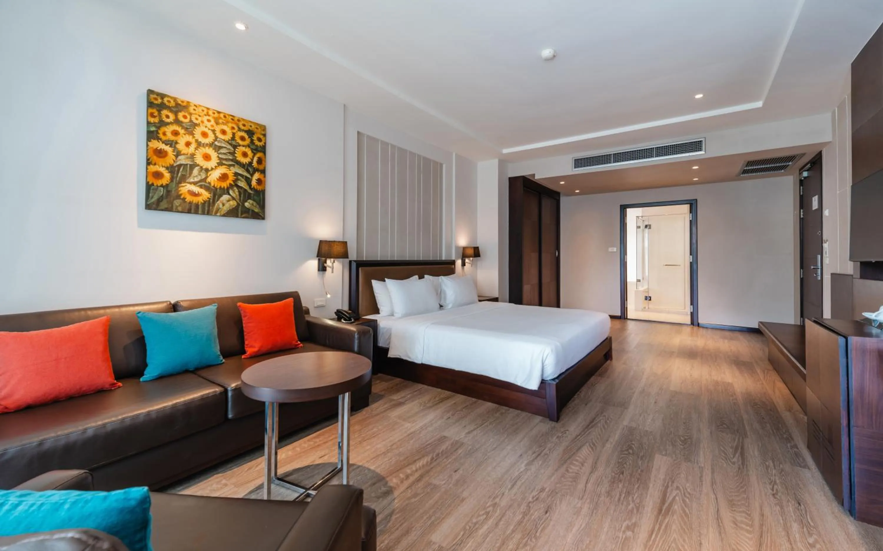 Bathroom, Bed in The Dawin Hotel