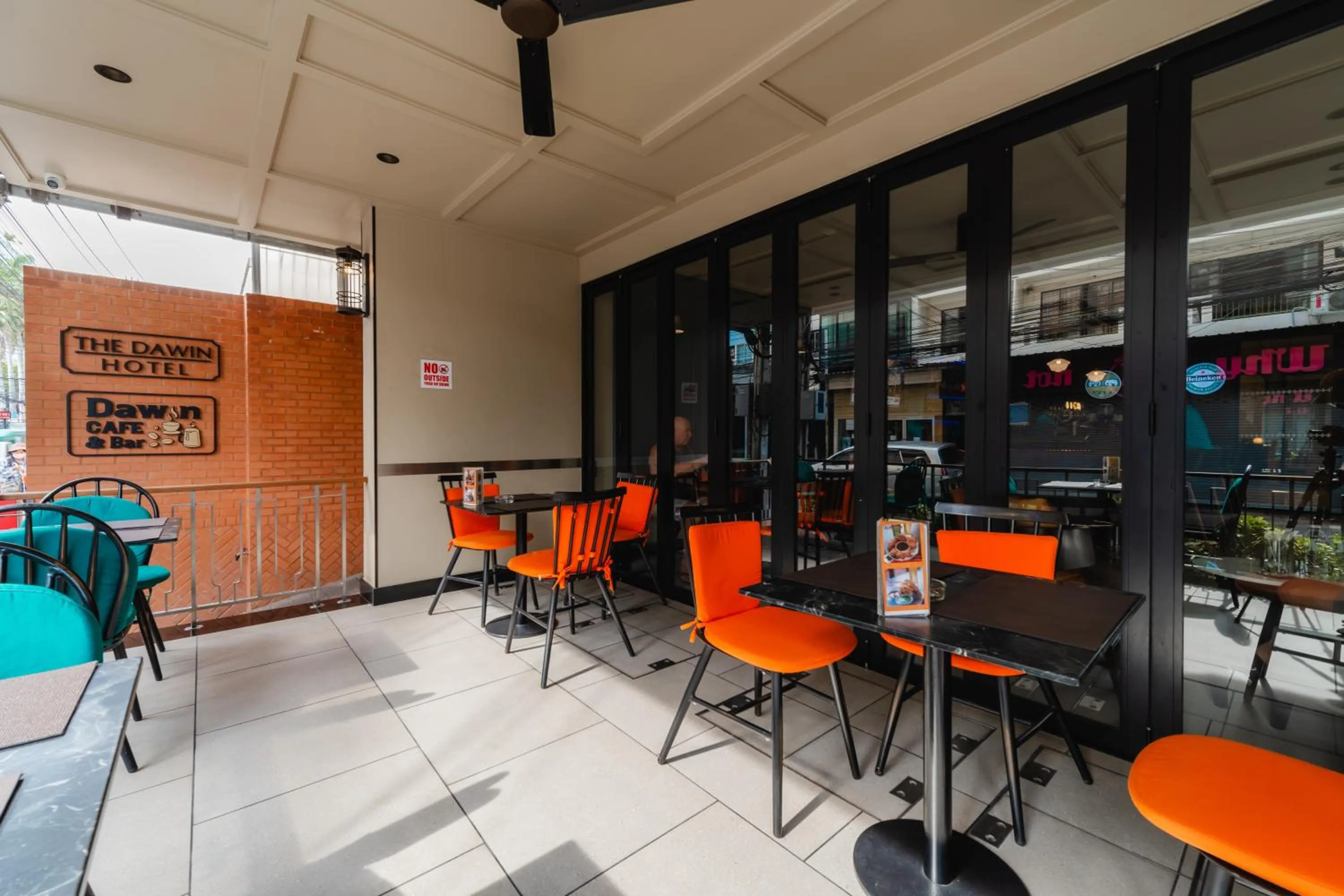 Restaurant/places to eat in The Dawin Hotel