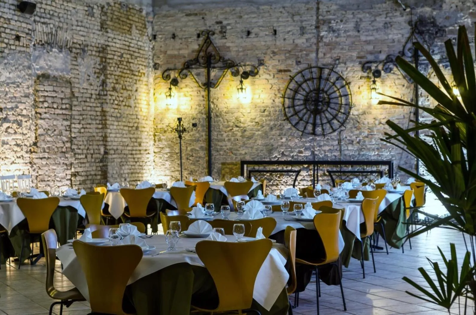 Restaurant/places to eat in Hotel Tavares Correia