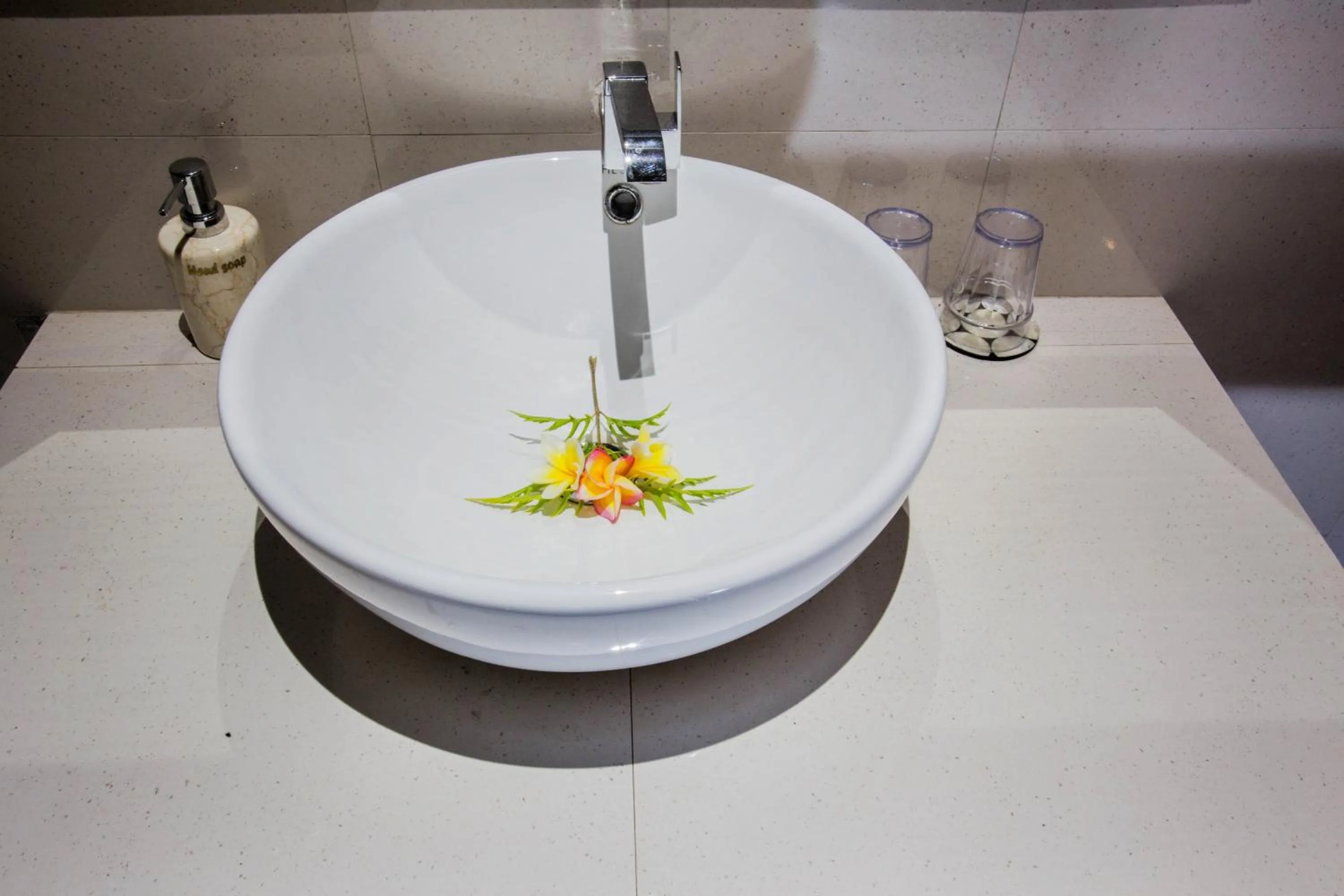 dishwasher in 221 Garden Cottages