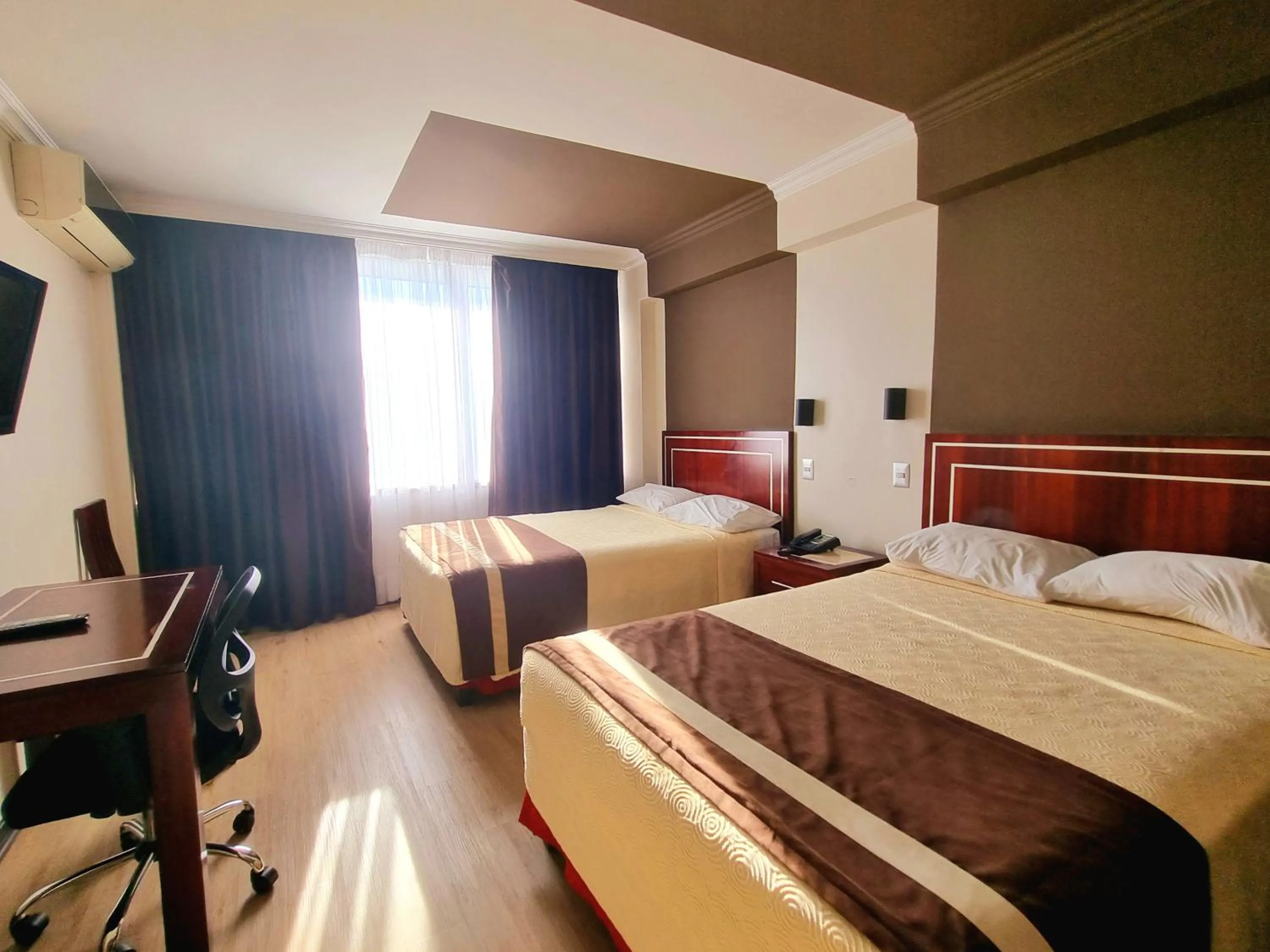 Photo of the whole room, Bed in Hotel El Araucano