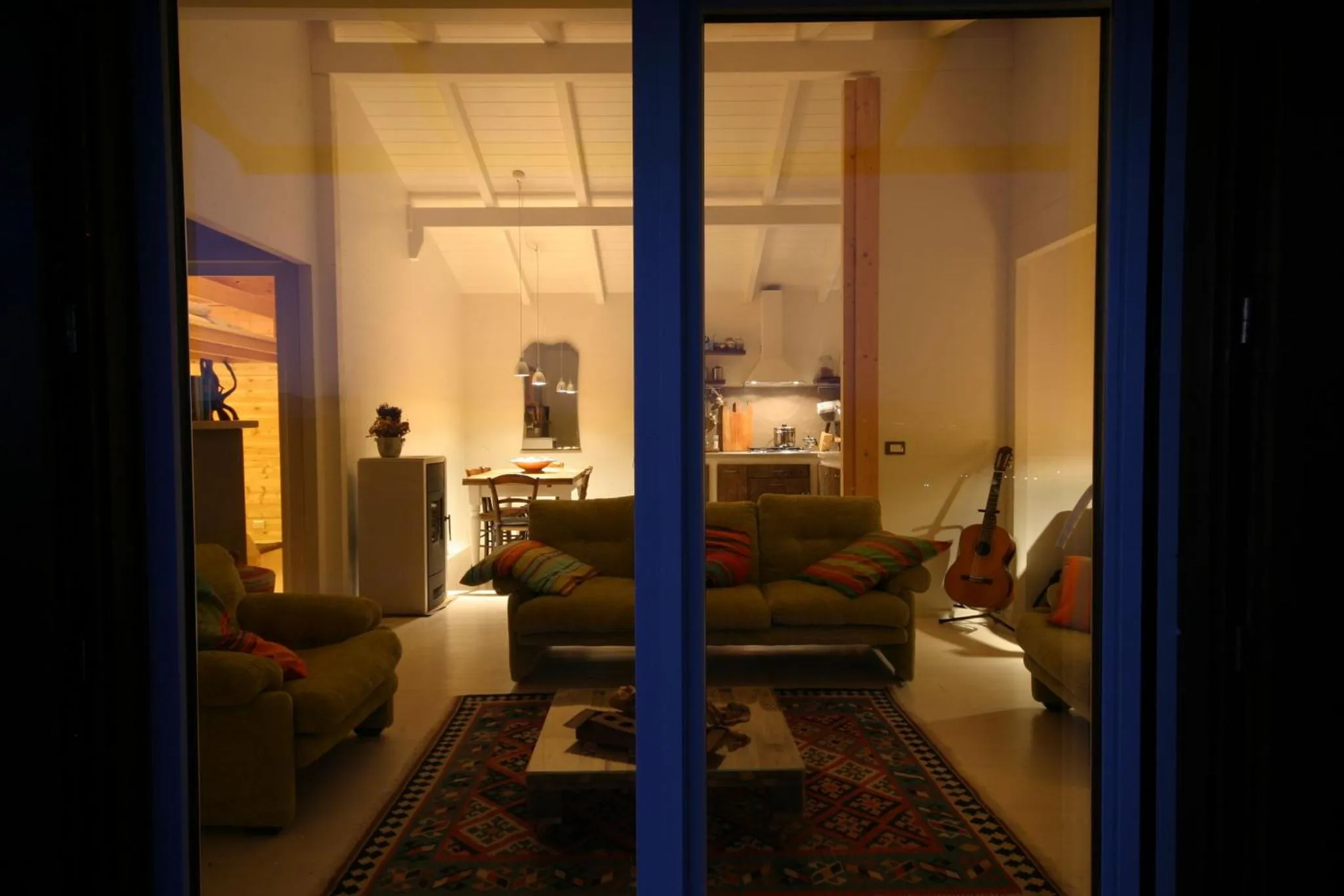 Living room, Bed in Chalet Il Bosco dei Mille Frutti