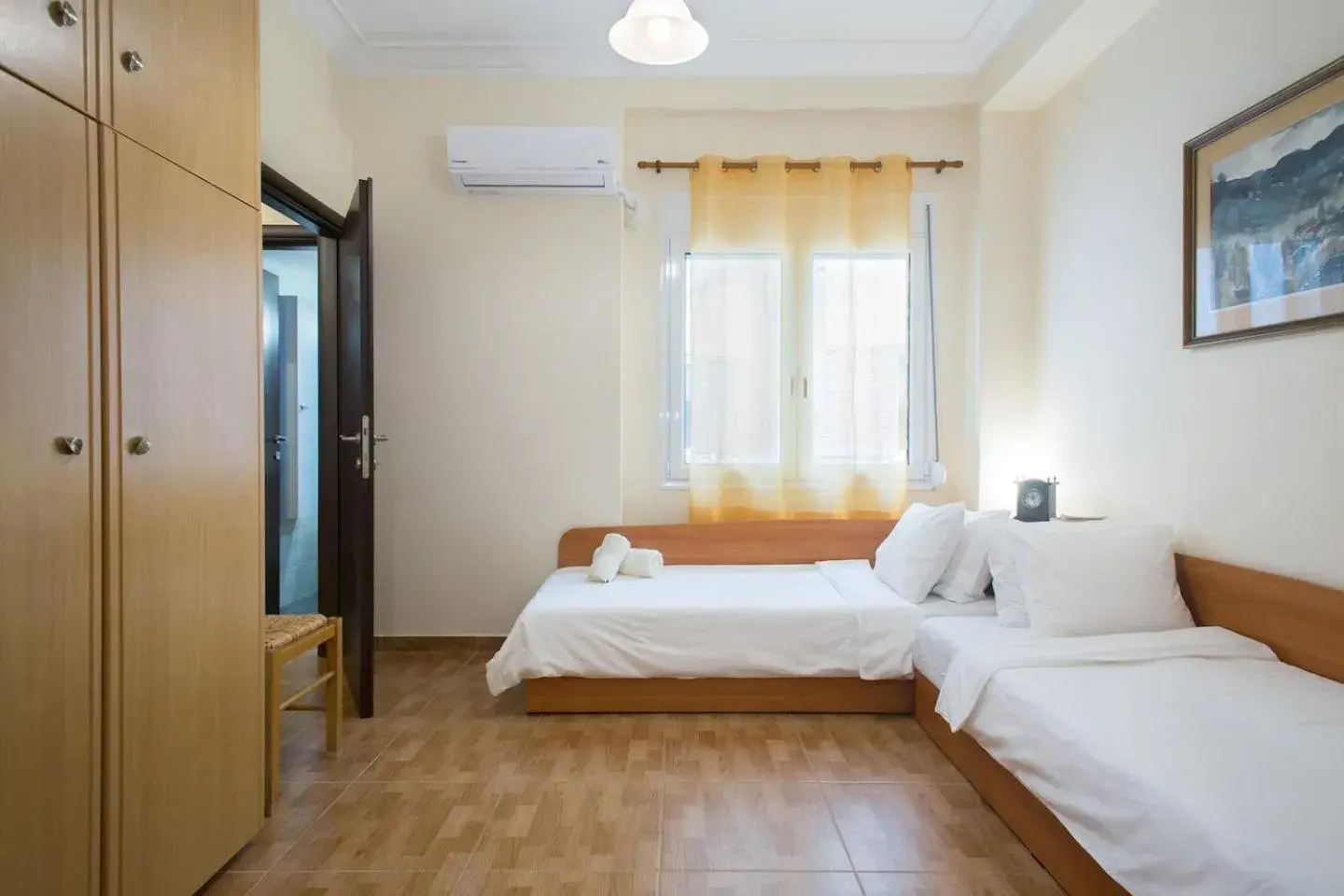 Bed in Acropolis Heart Bed in Acropolis Heart