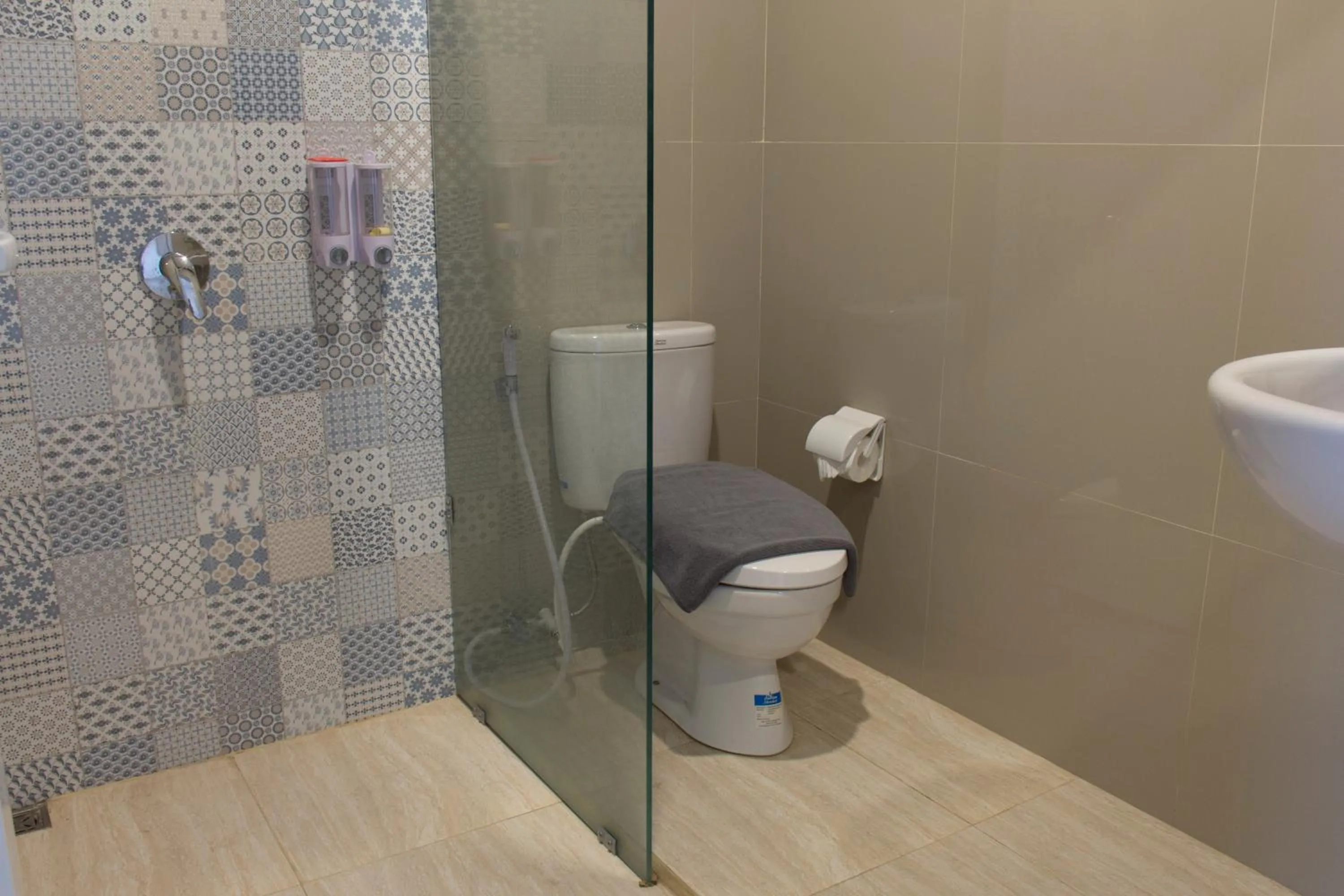 Toilet in Kubu Kutus