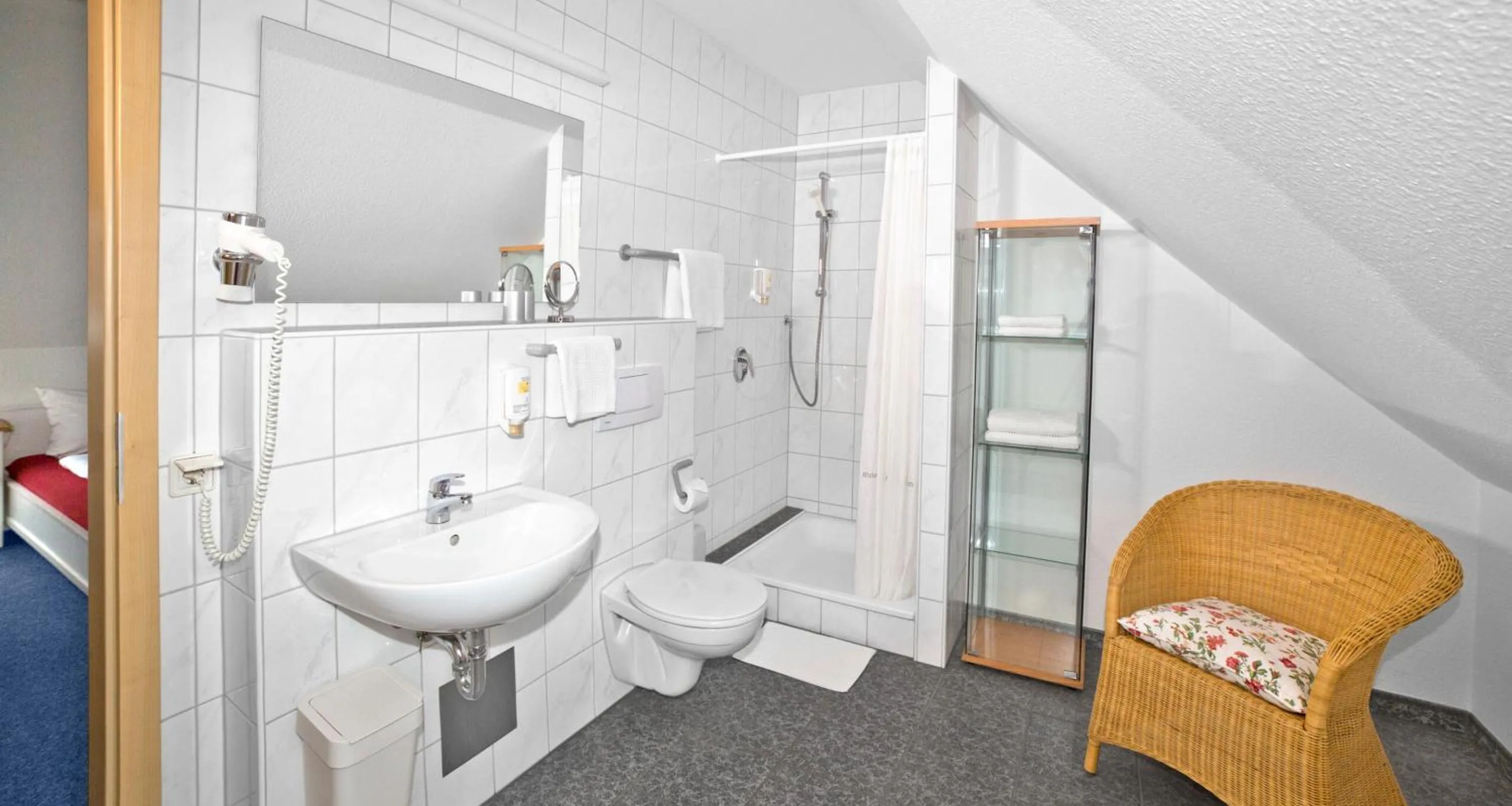 Bathroom in Fairway Hotel