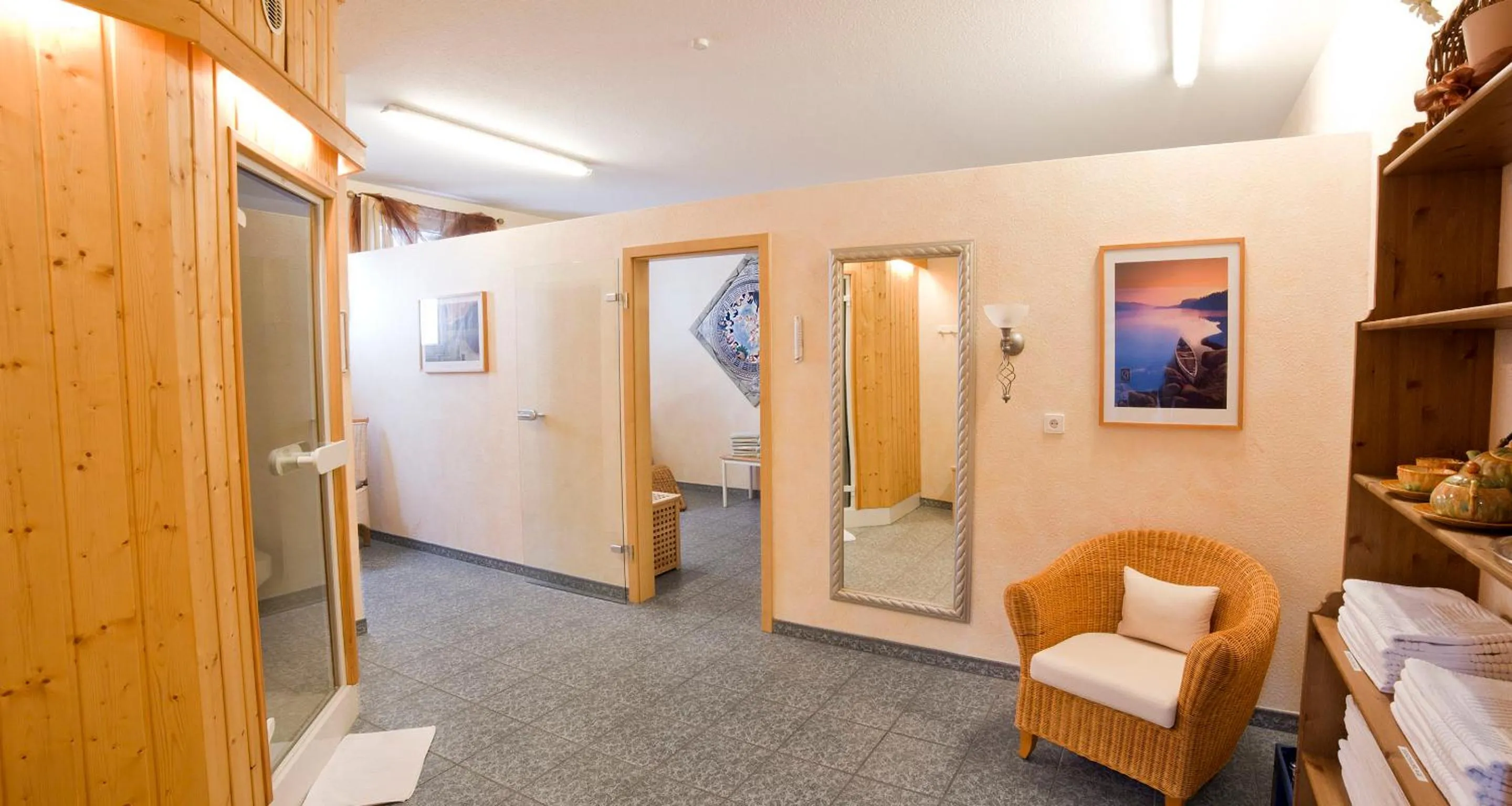 Spa and wellness centre/facilities in Fairway Hotel