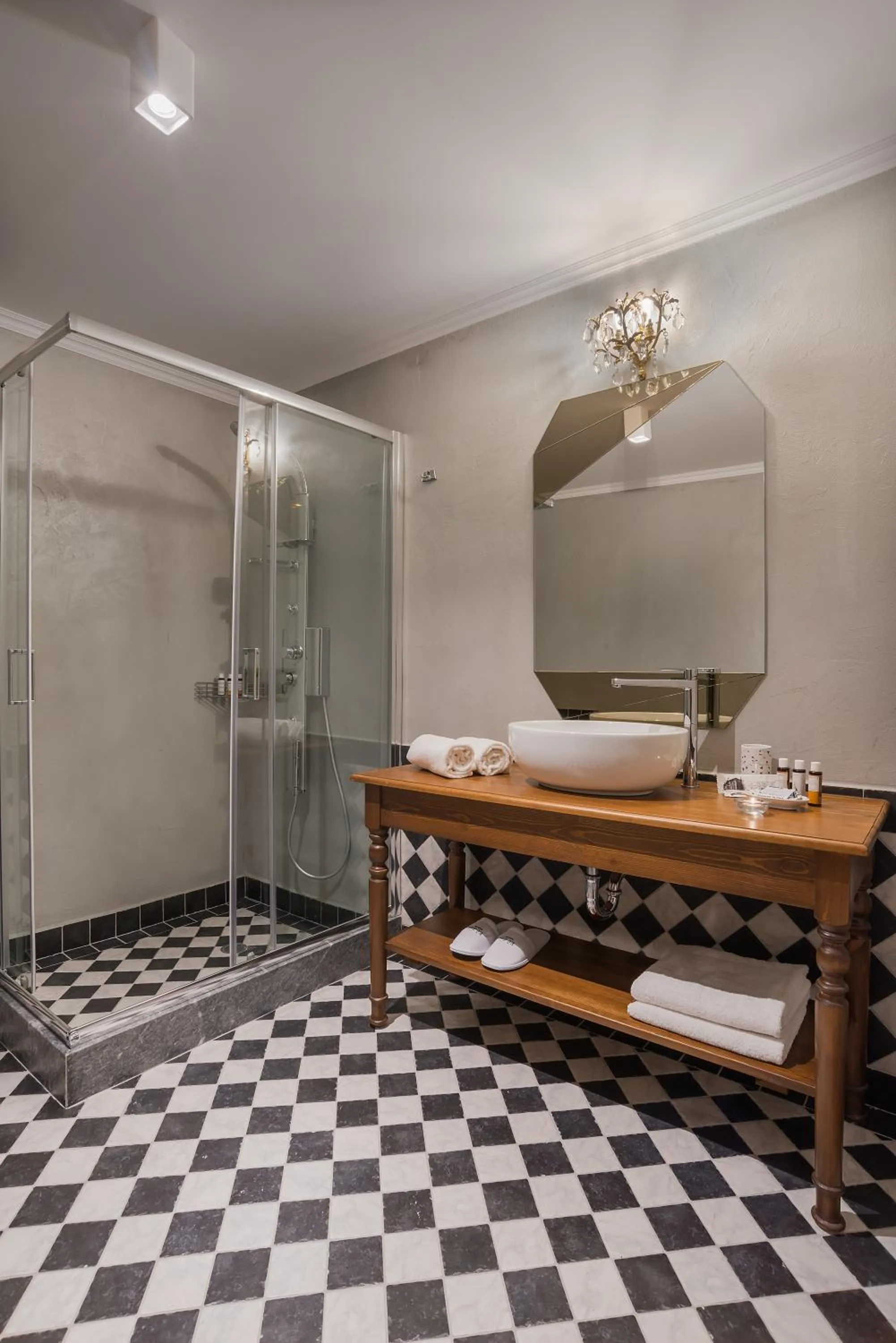 Shower in Ef Zin Hotel Arachova