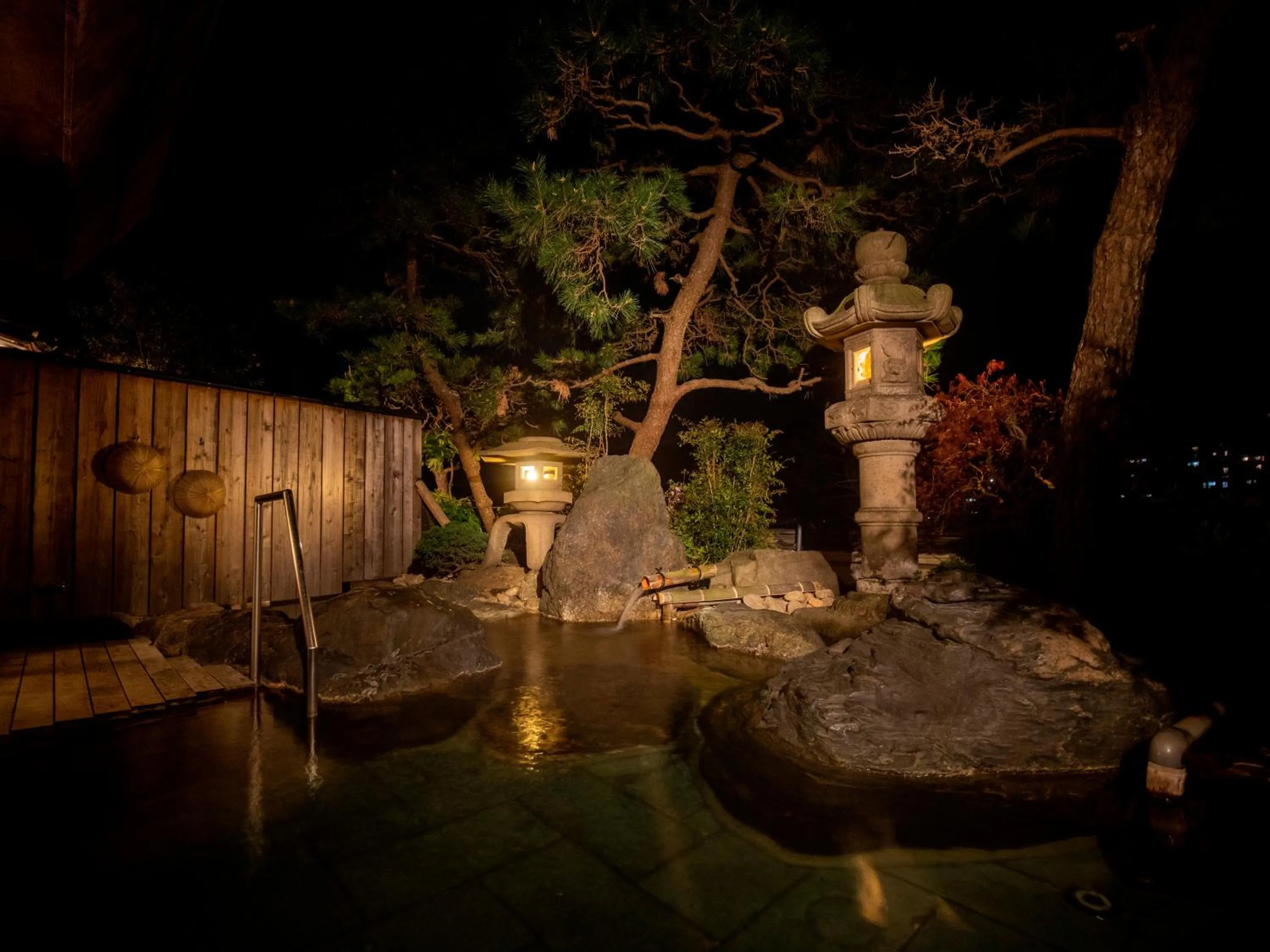 Hot Spring Bath in Wakamatsu HakoneYugawara