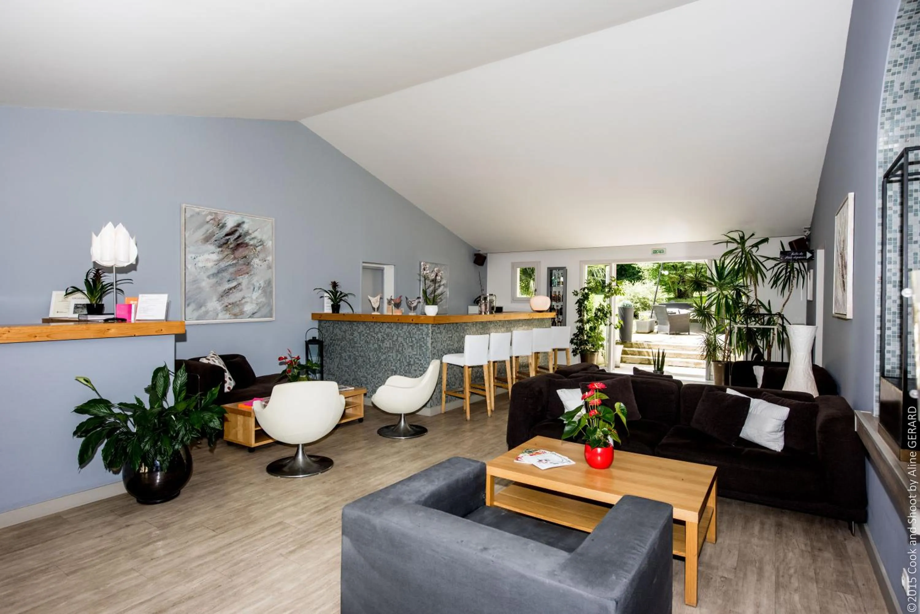 Living room in Logis Hôtel La Magnanerie - Côté Bistro