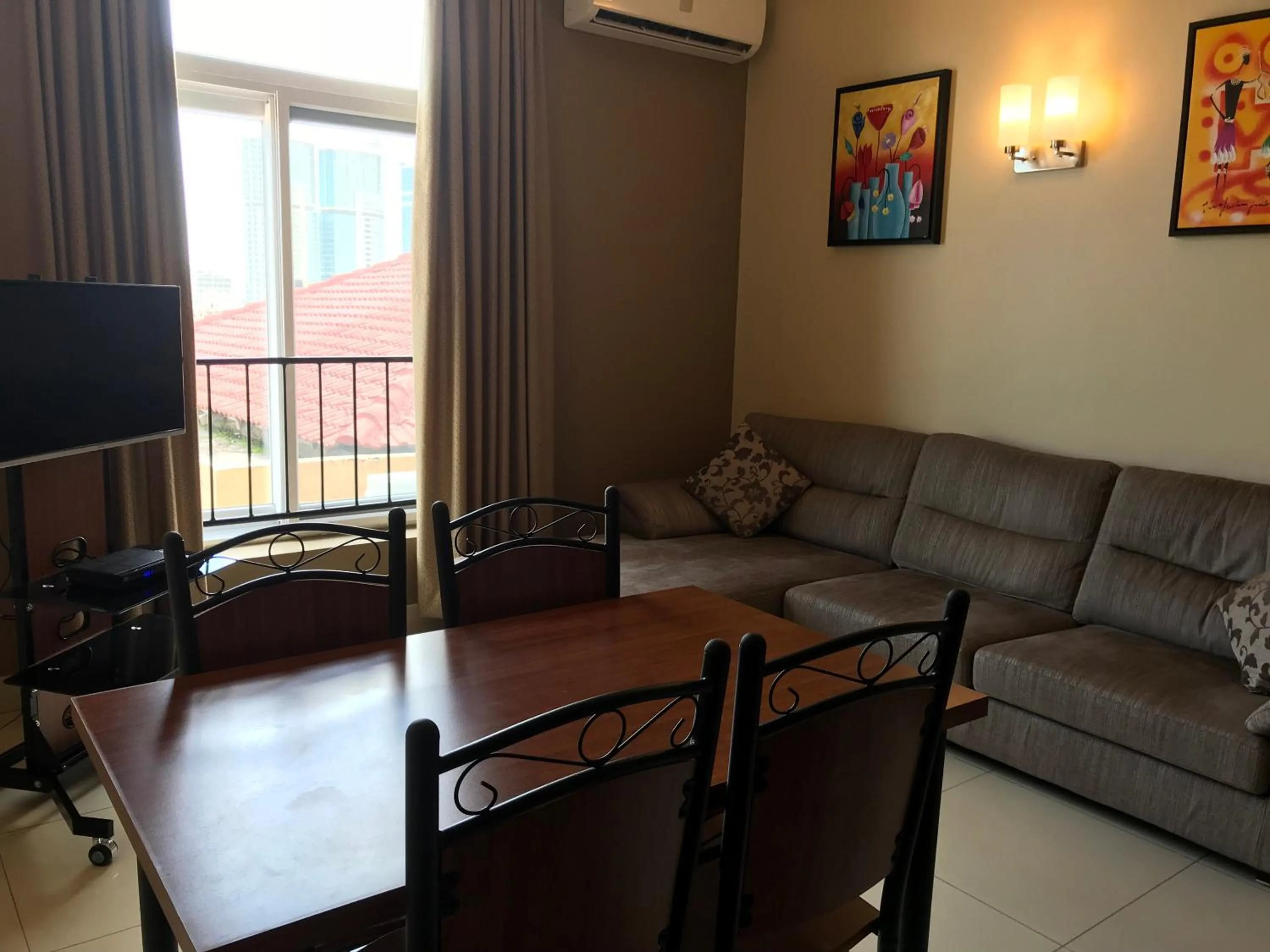 Living room in Chelsea Hotel