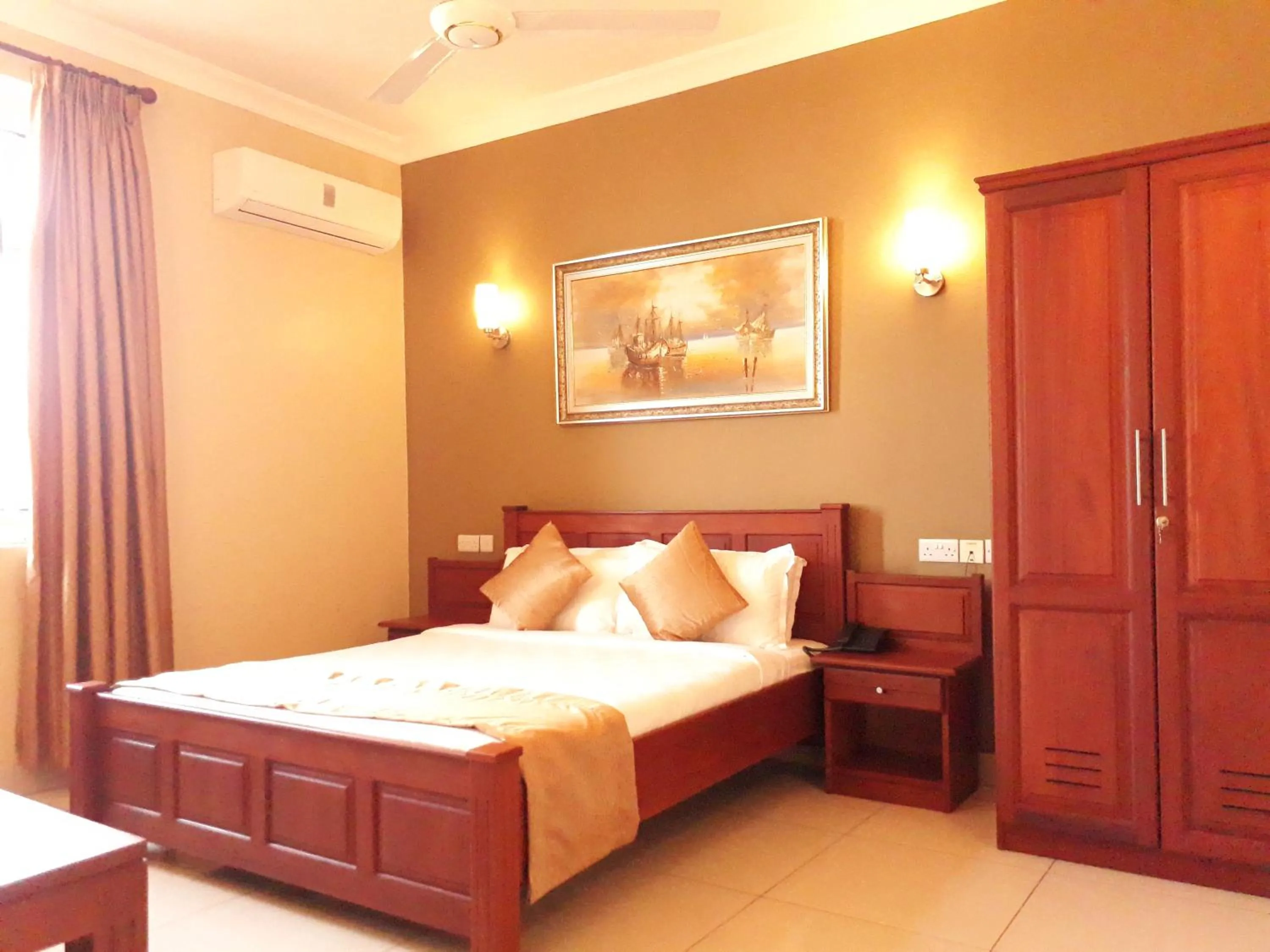 Bed in Chelsea Hotel