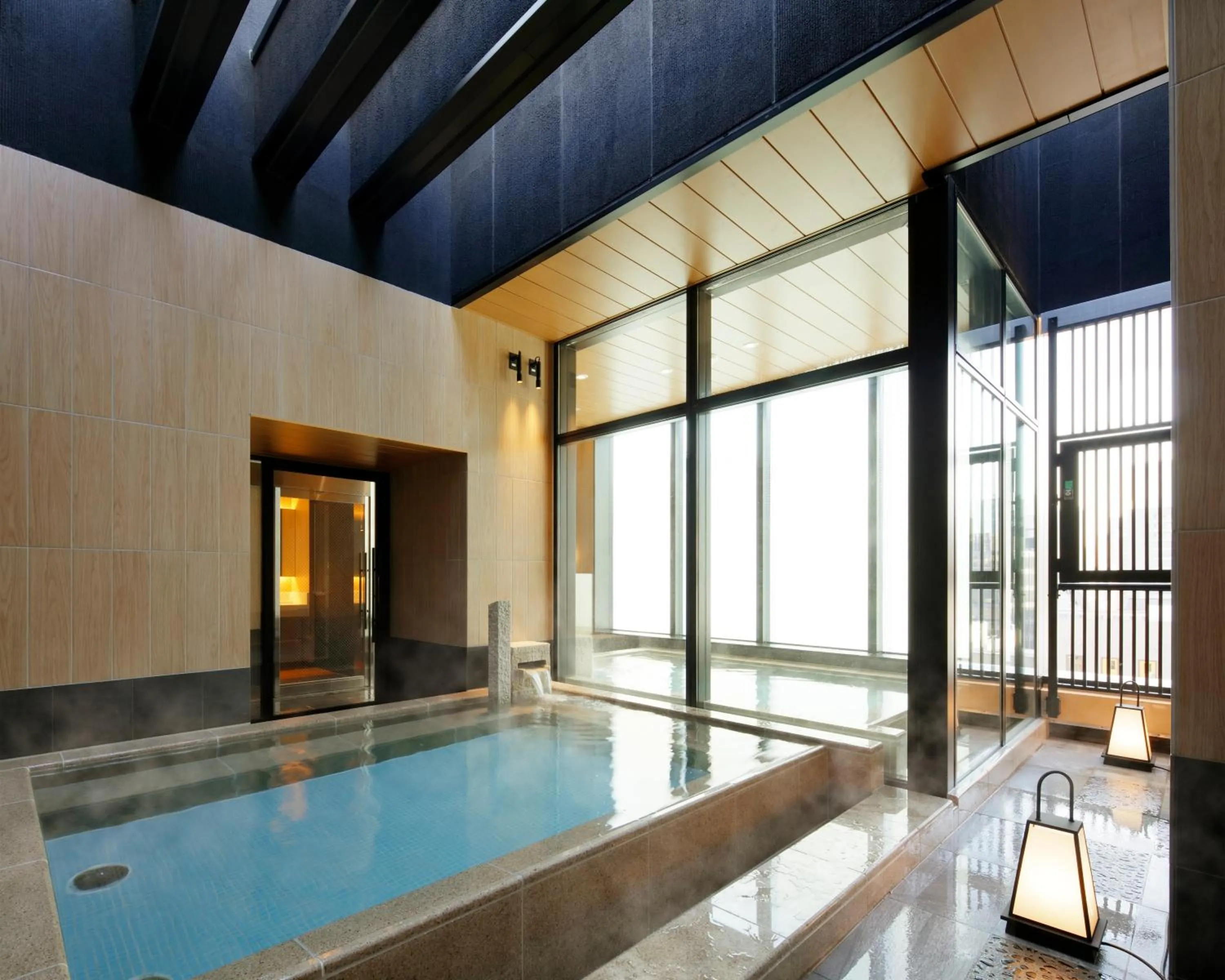 Open Air Bath in Candeo Hotels Tokyo Shimbashi