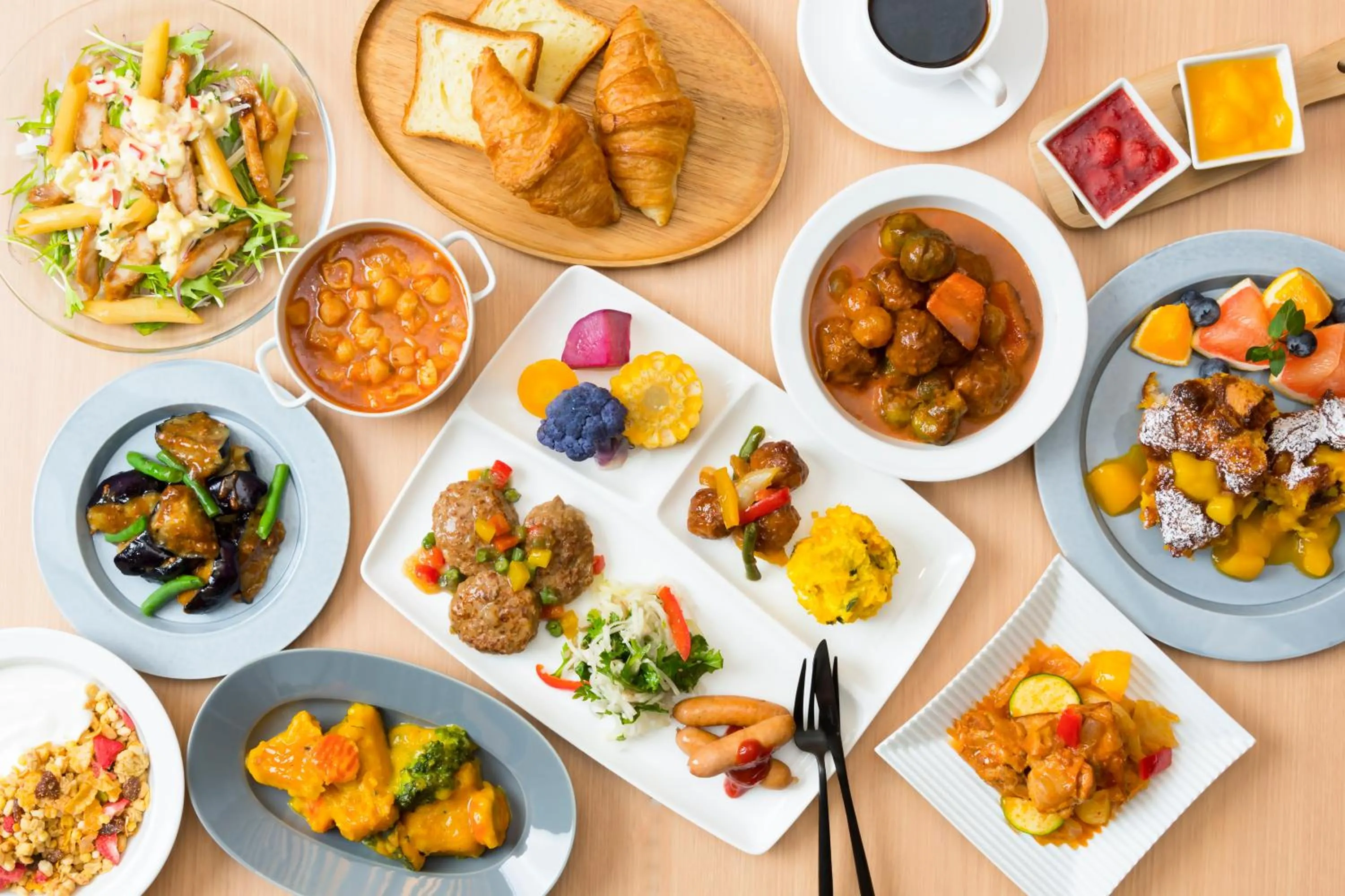 Breakfast in Candeo Hotels Tokyo Shimbashi