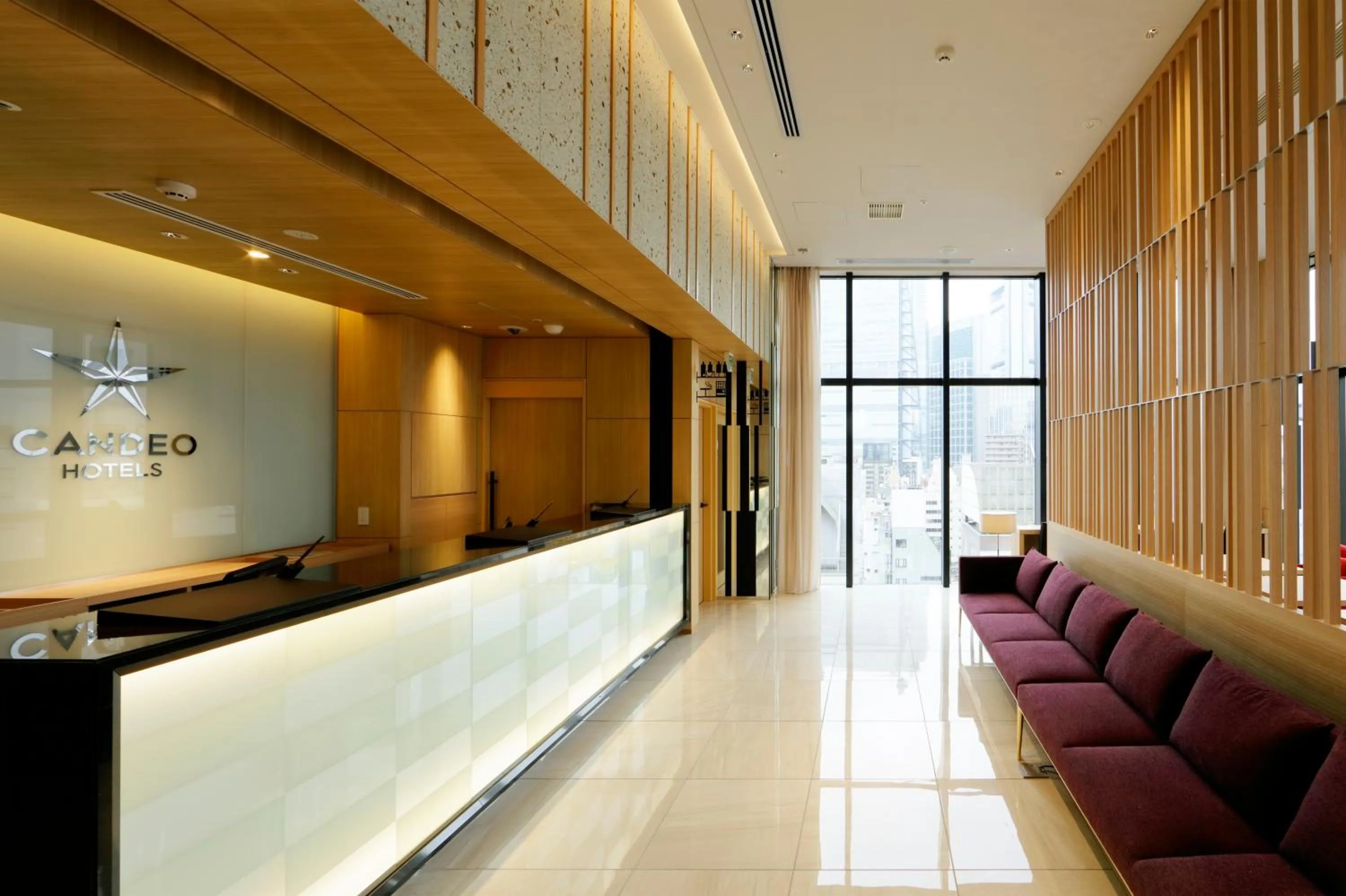Lobby or reception in Candeo Hotels Tokyo Shimbashi